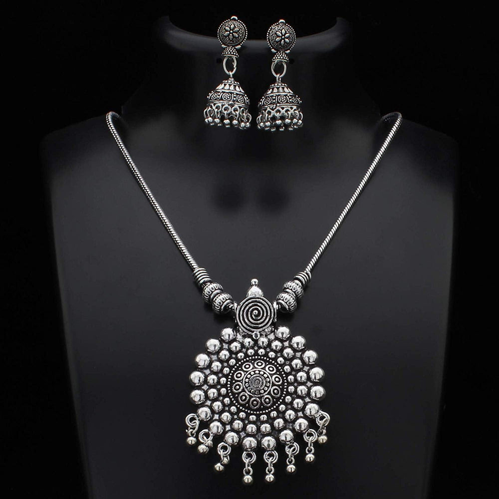 Traditional Oxidised Pendant Necklace With Earrings