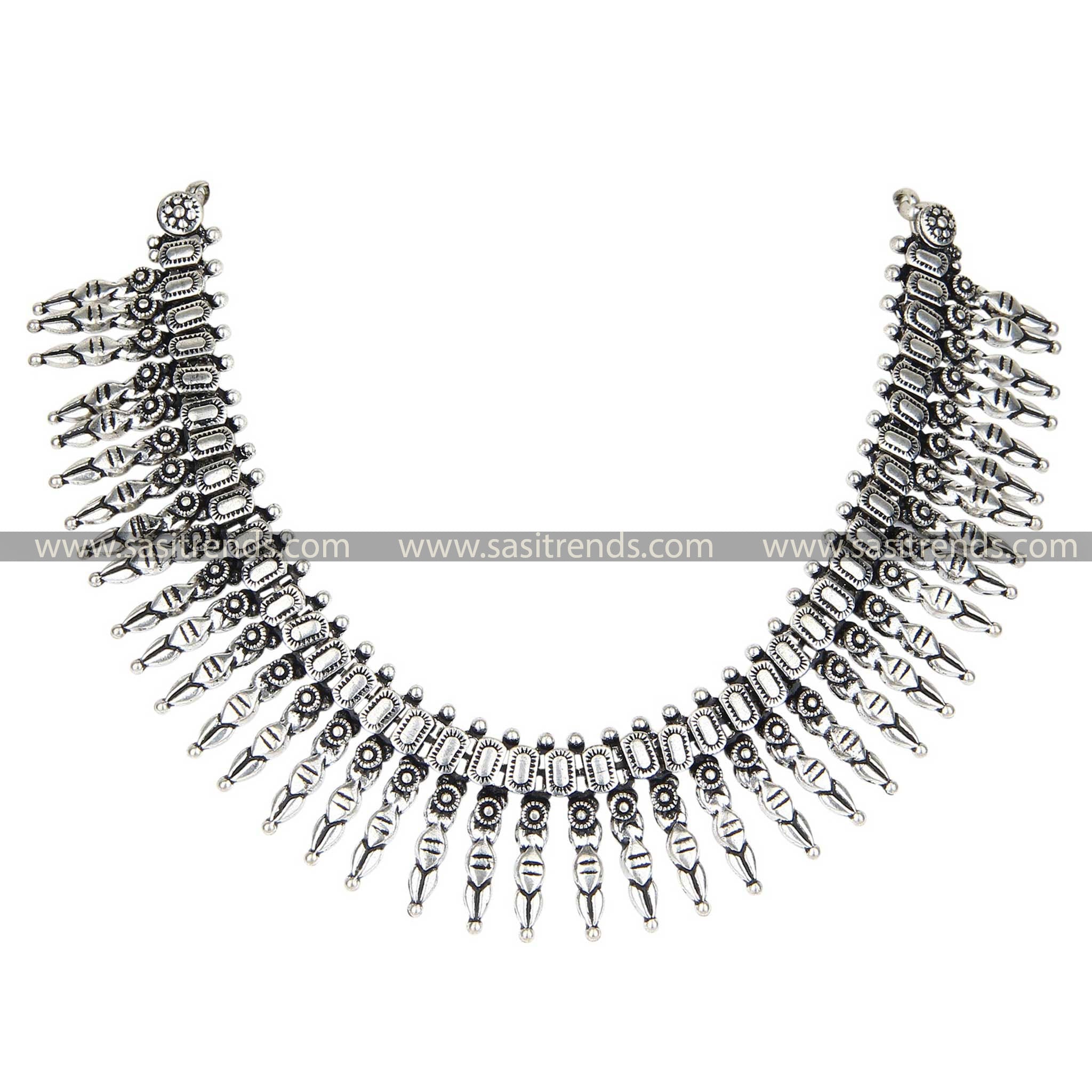 Kolhapuri elegance oxidised necklace, a blend of ancient allure and current fashion 