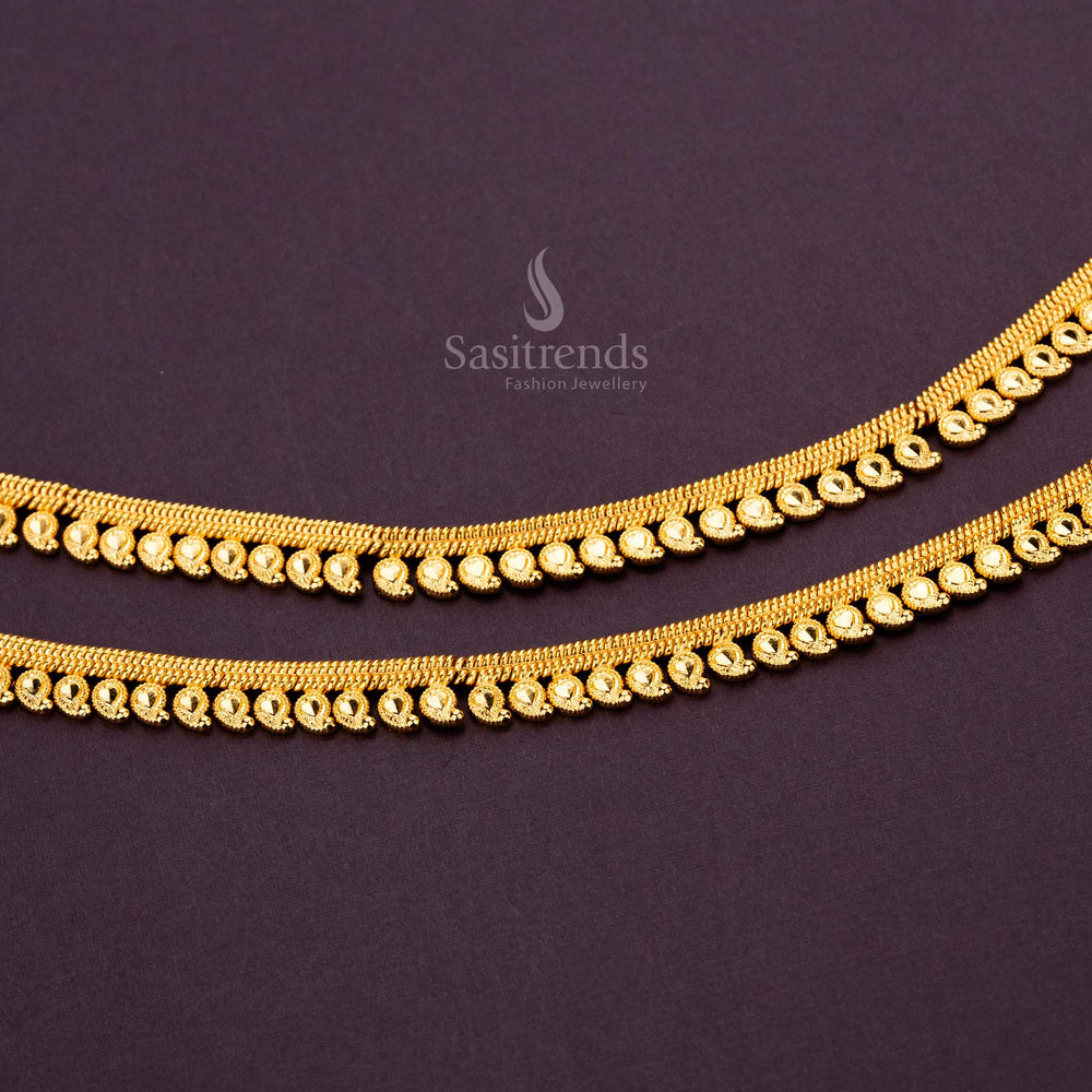 Intricate design of a micro gold plated anklet for weddings - Sasitrends