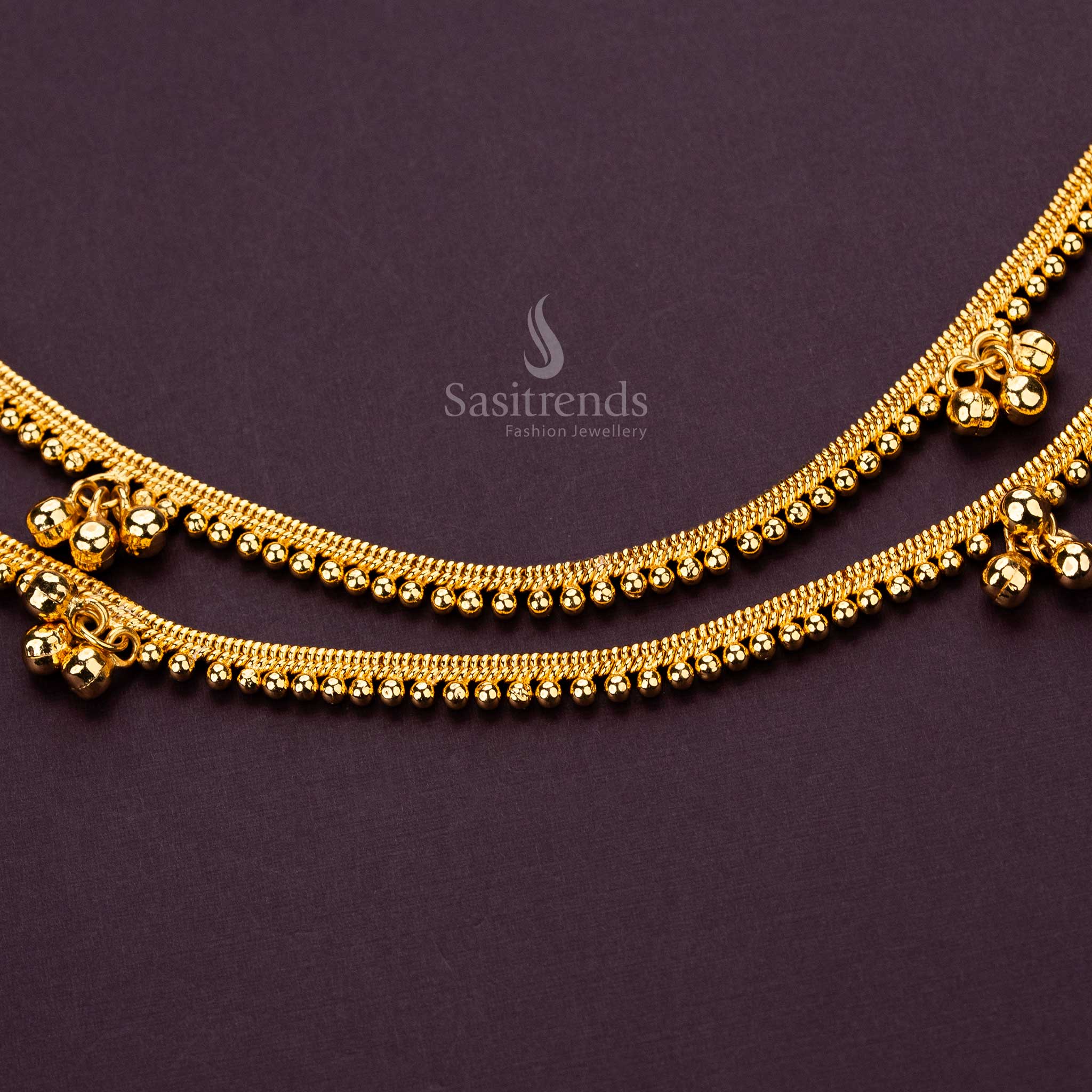 Stunning gold-plated anklet featuring beads and balls for a luxurious look - Sasitrends