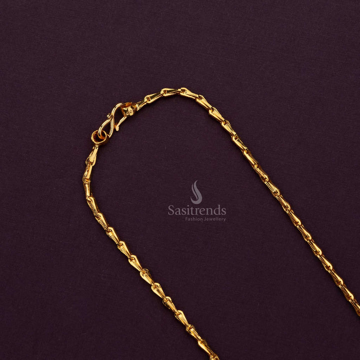 Medium micro gold plated wheat design chain featuring intricate braided links for a classic style - Sasitrends