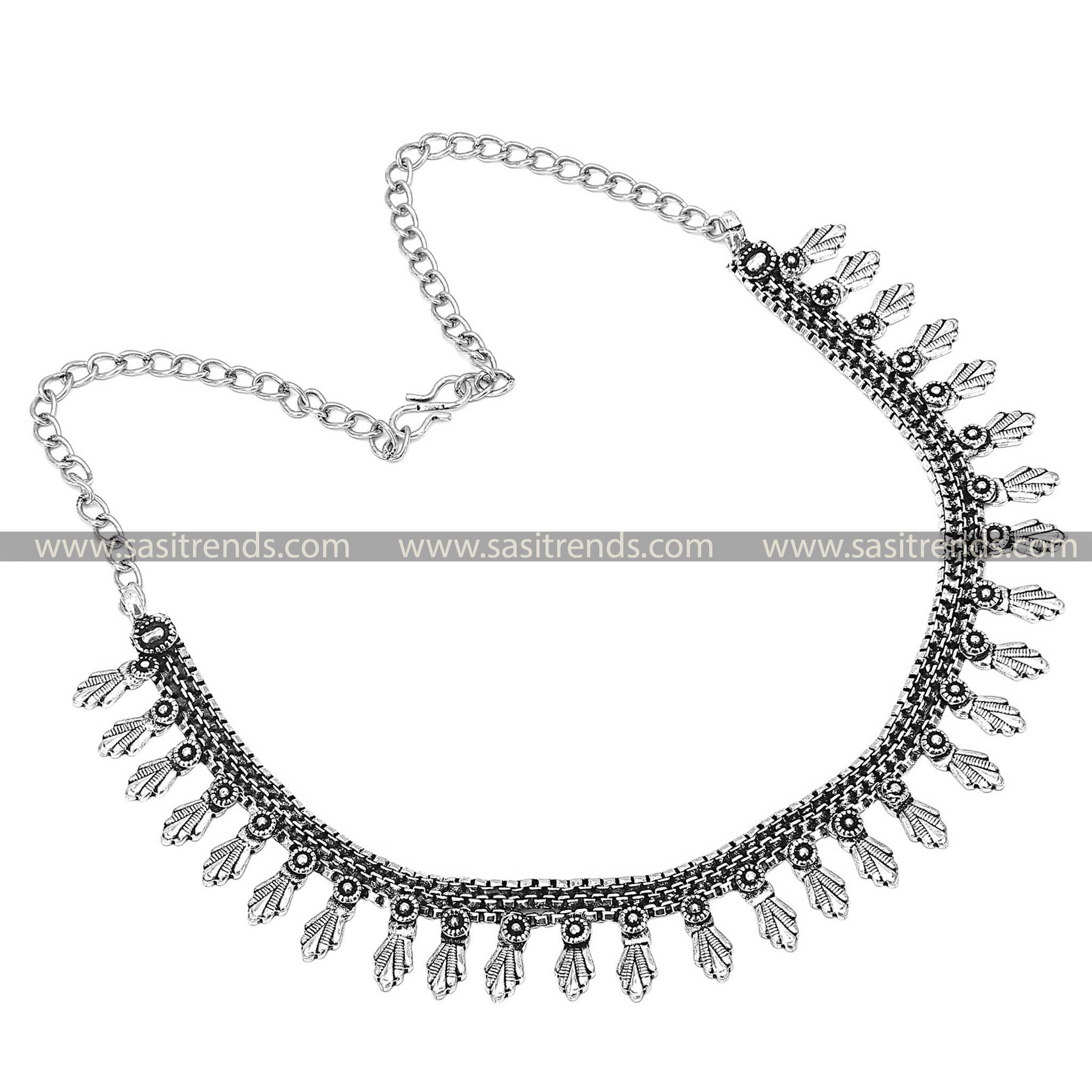 Oxidised Silver Necklace with Geometric Details 1199C, exuding a modern vibe with its sharp lines and oxidised silver tone