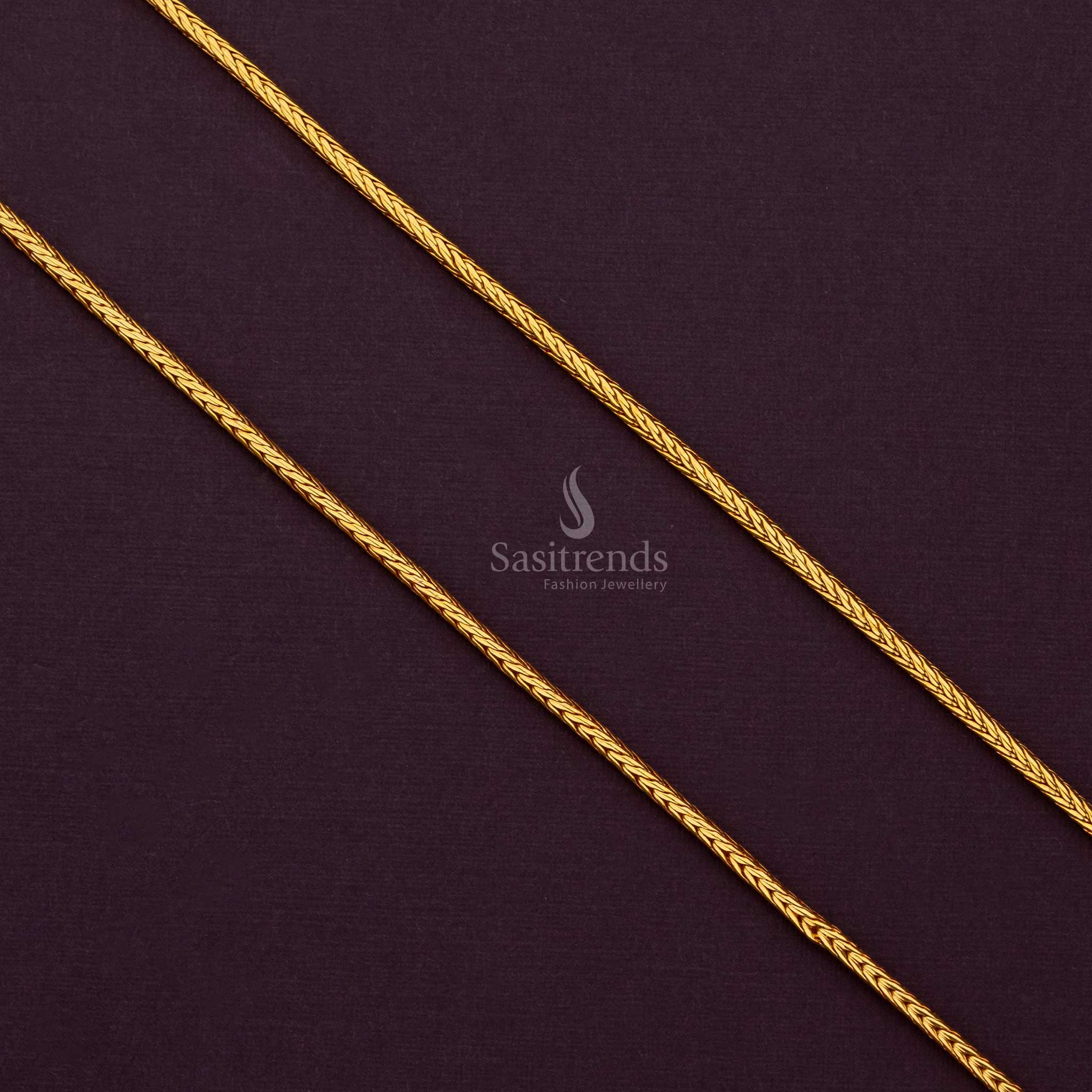 Thin micro gold-plated saradu chain with an elegant, minimal design - Sasitrends