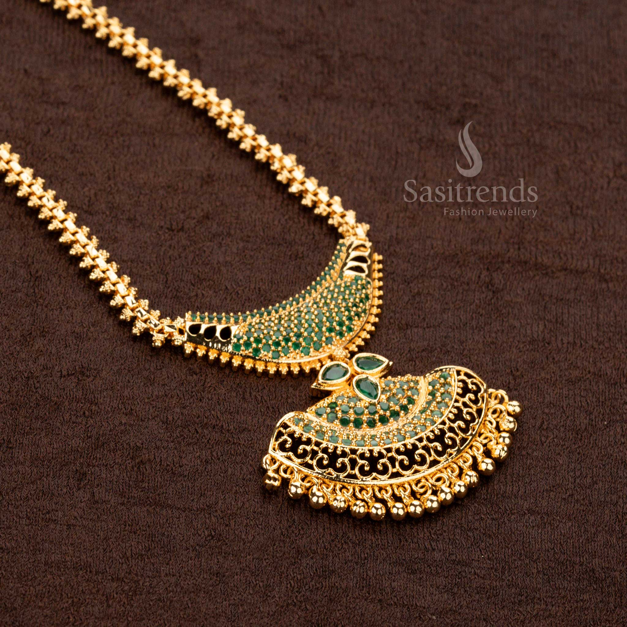 Elegant micro gold plated Gajiri necklace with green pendant and American diamond stones - Sasitrends