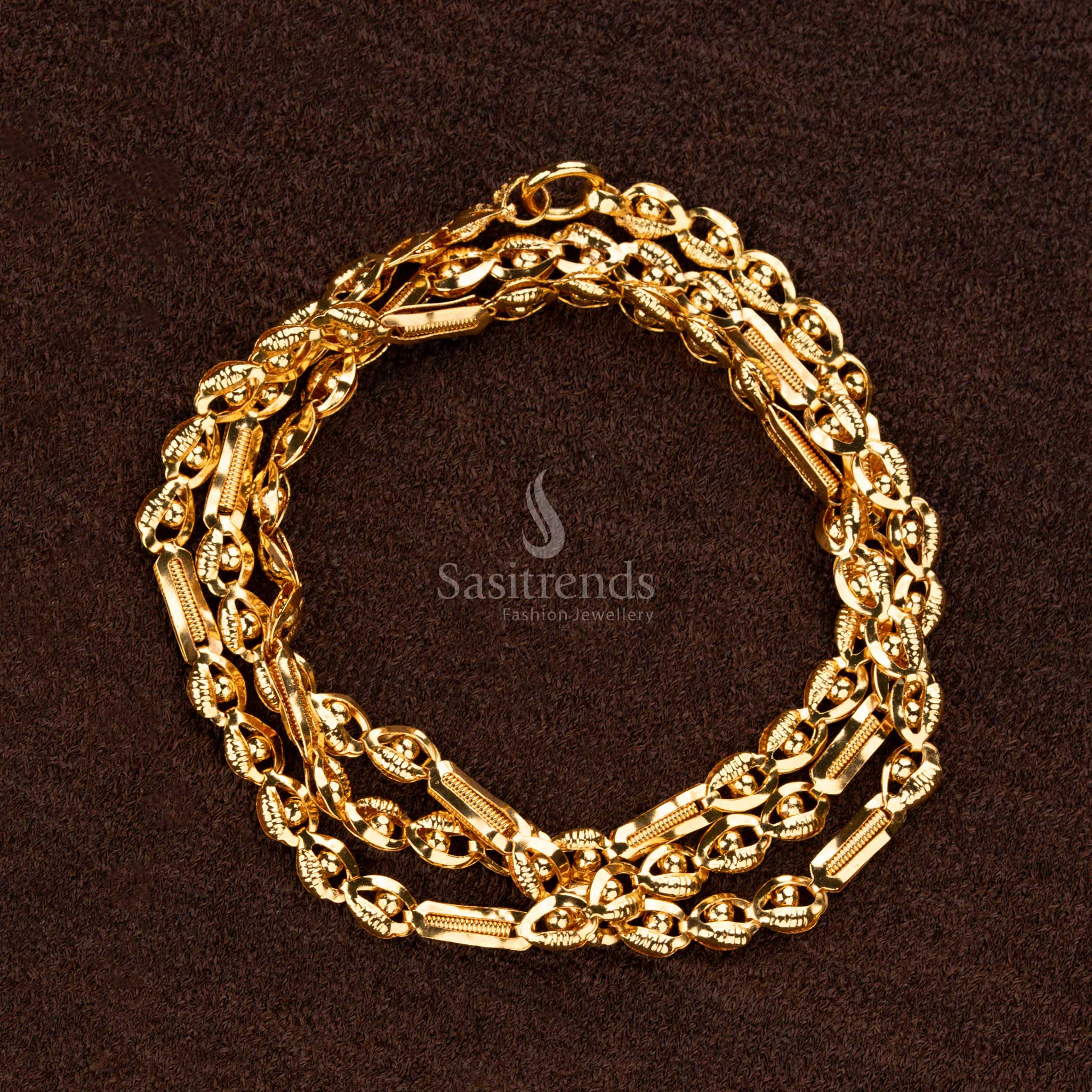 Radiant and durable micro gold-plated one-gram chain featuring an intricate twist pattern, designed for everyday elegance and timeless appeal - Sasitrends