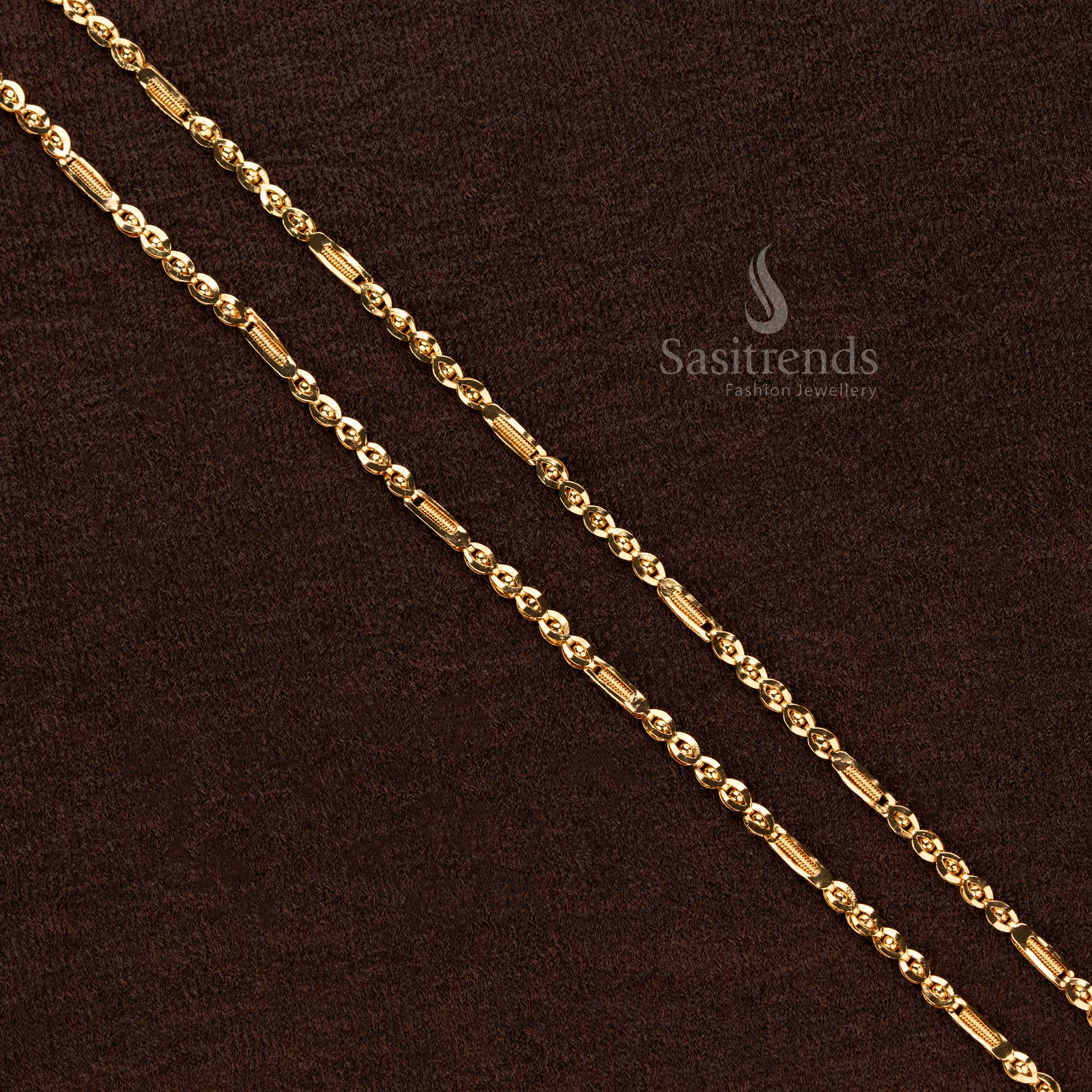 Radiant and durable micro gold-plated one-gram chain featuring an intricate twist pattern, designed for everyday elegance and timeless appeal - Sasitrends