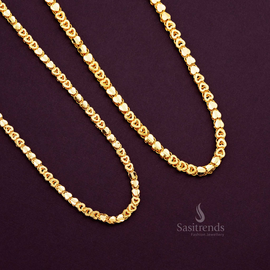 Sleek elongated links of micro gold chain perfect for any occasion