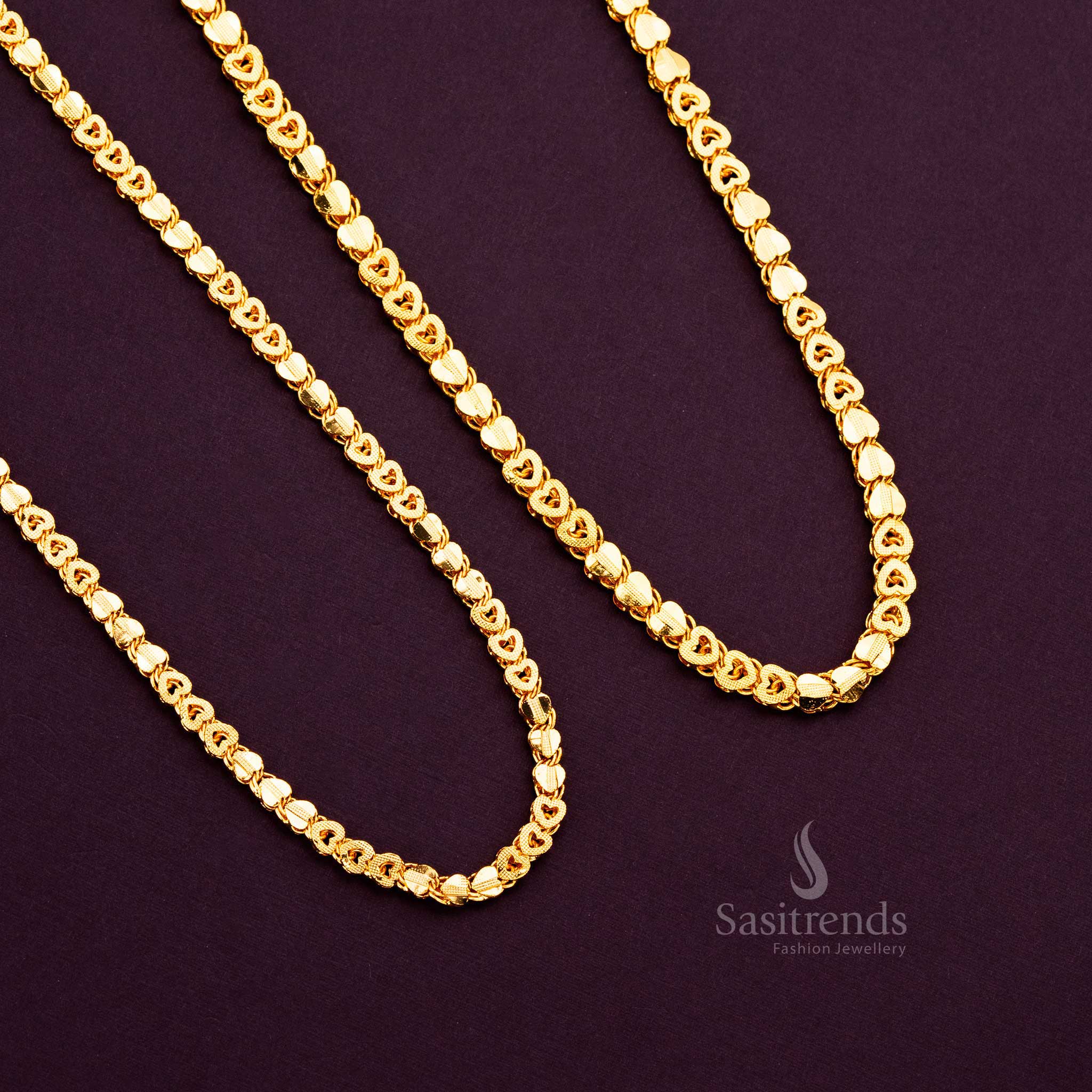 Sleek elongated links of micro gold chain perfect for any occasion