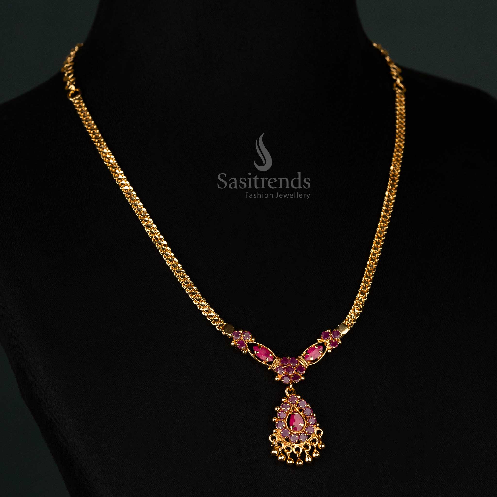 Traditional floral necklace with micro gold plated teardrop pendant, look like real gold, guaranteed - Sasitrends