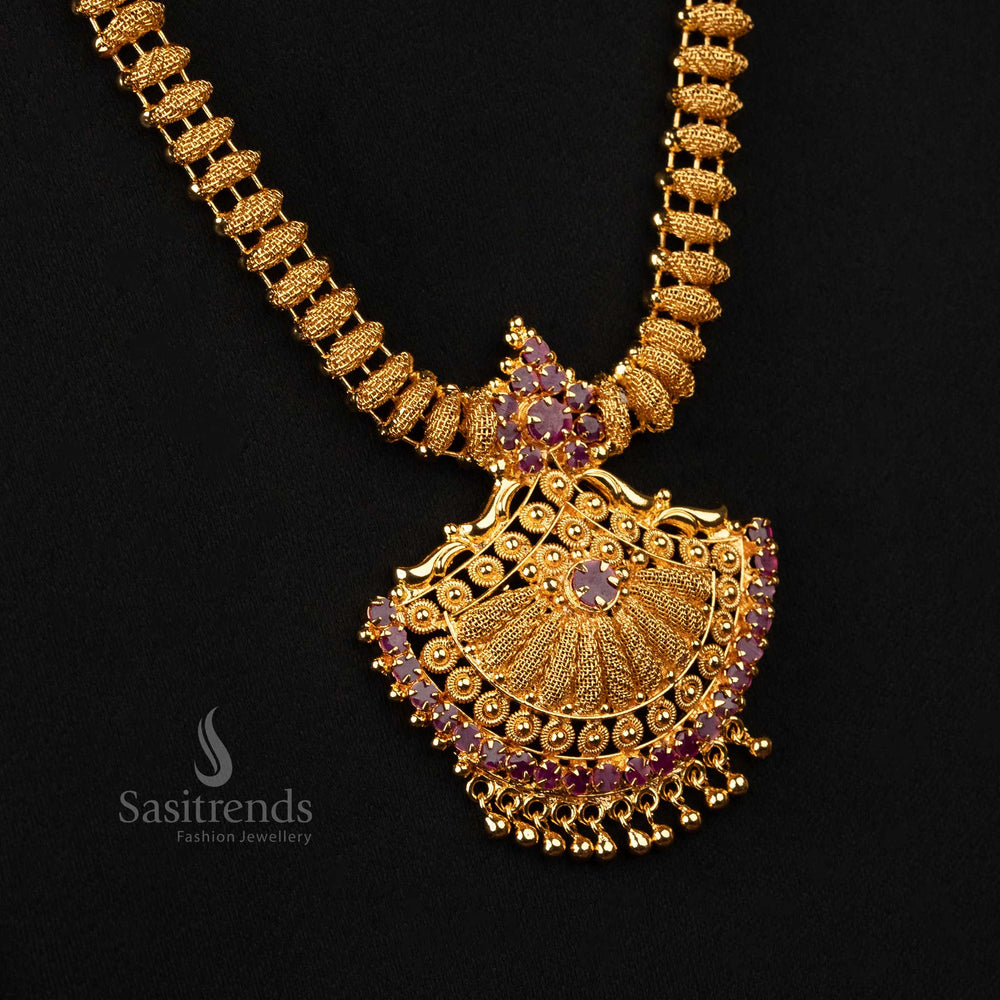 Ethnic micro gold-plated necklace with ruby and AD stones - Sasitrends