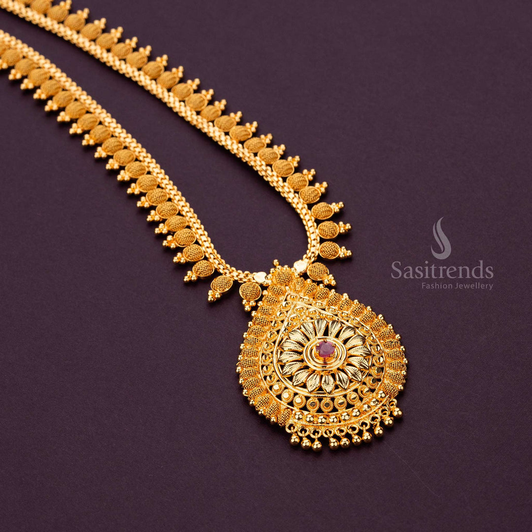 Royal Elegance Micro Gold Plated Necklace showcasing intricate craftsmanship - Sasitrends