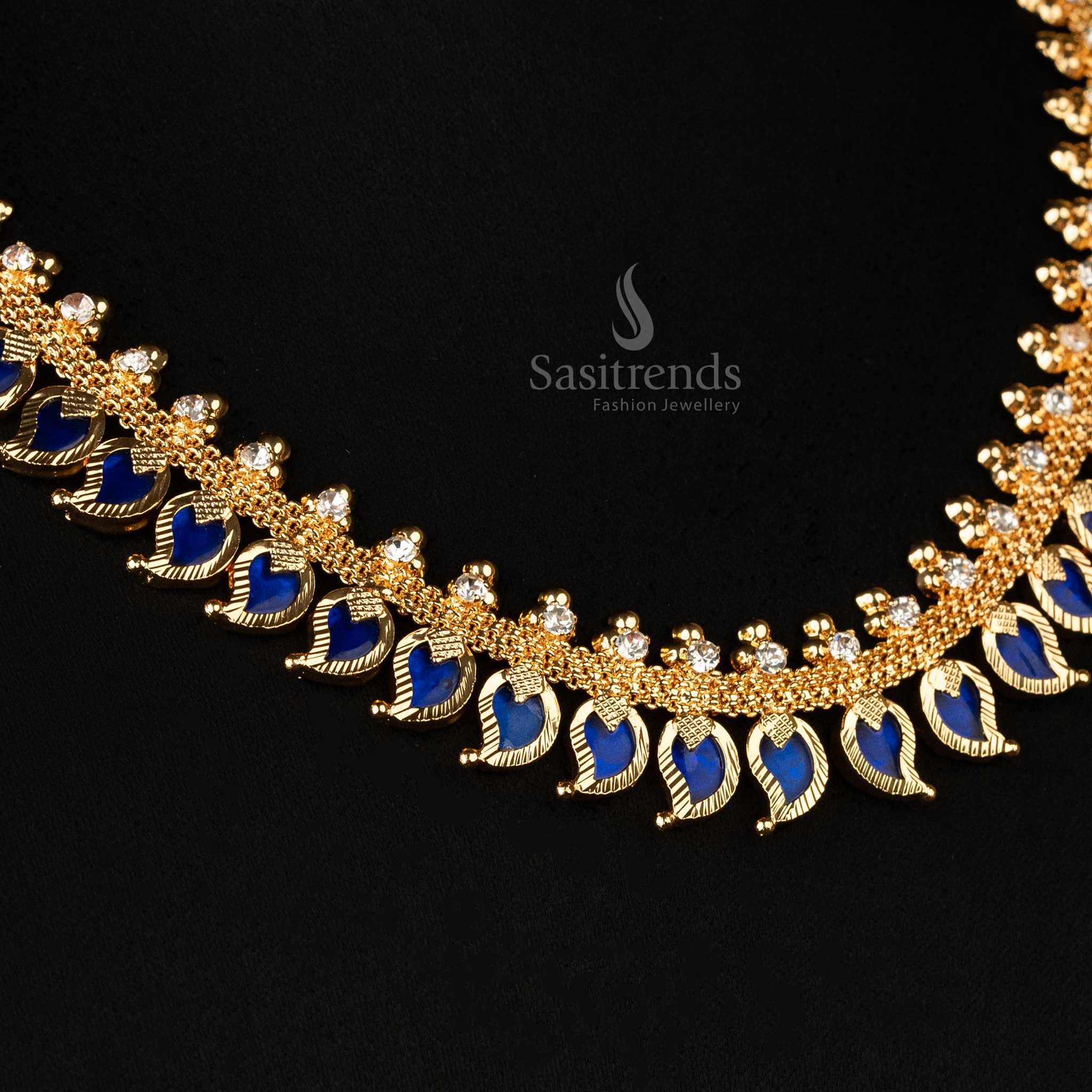 Elegant Kerala style mango Palakka necklace with intricate blue detailing - Sasitrends