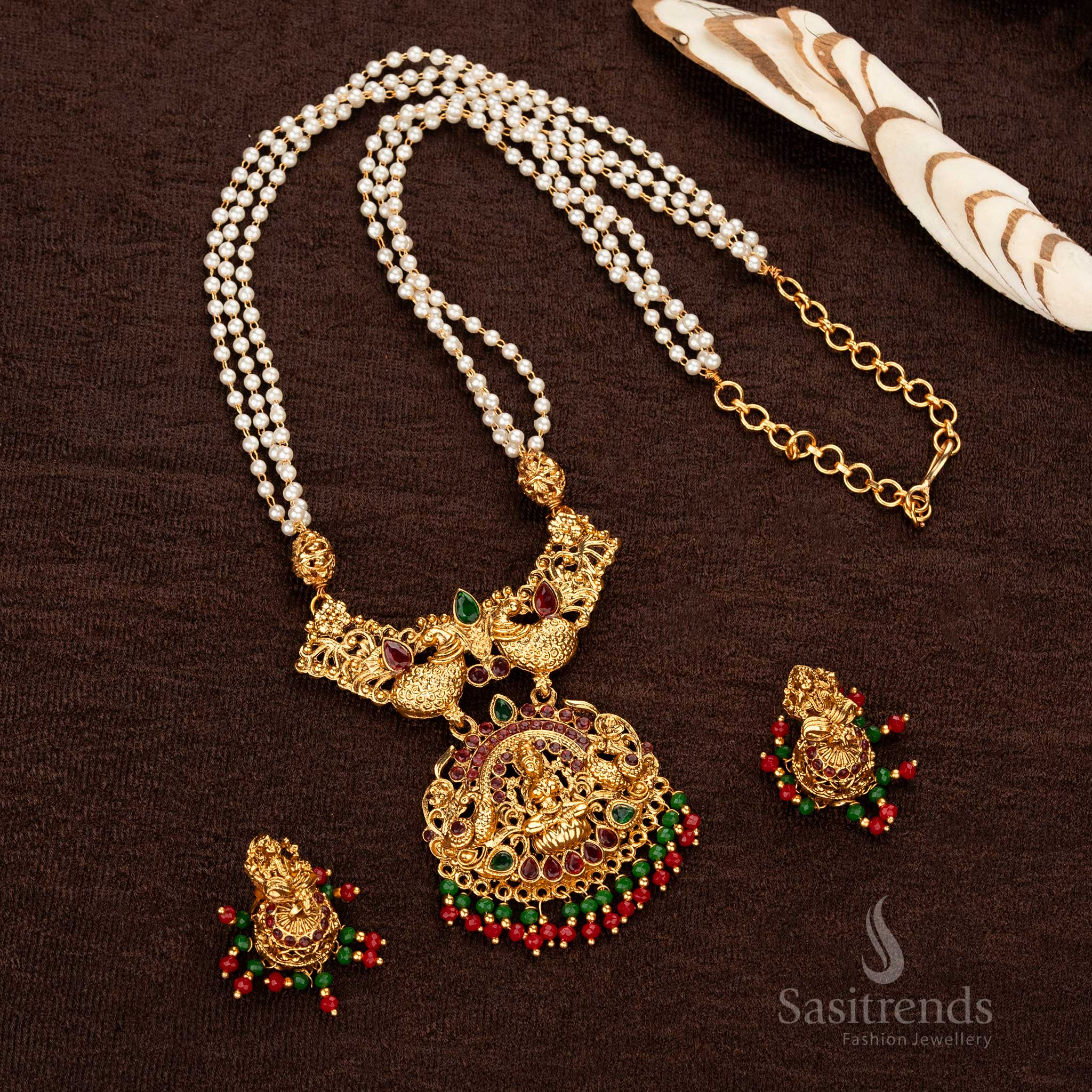 Traditional Classic Matte Gold Two Peacock Lakshmi Pendent Jewellery Set For Women - Sasitrends