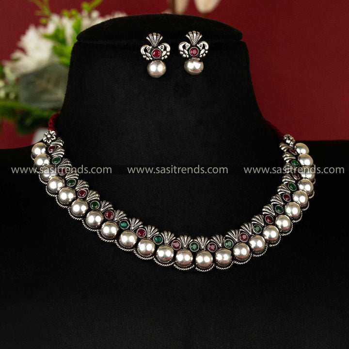 Oxidised Kolhapuri Jewellery Set with Ruby Green Stones - Sasitrends