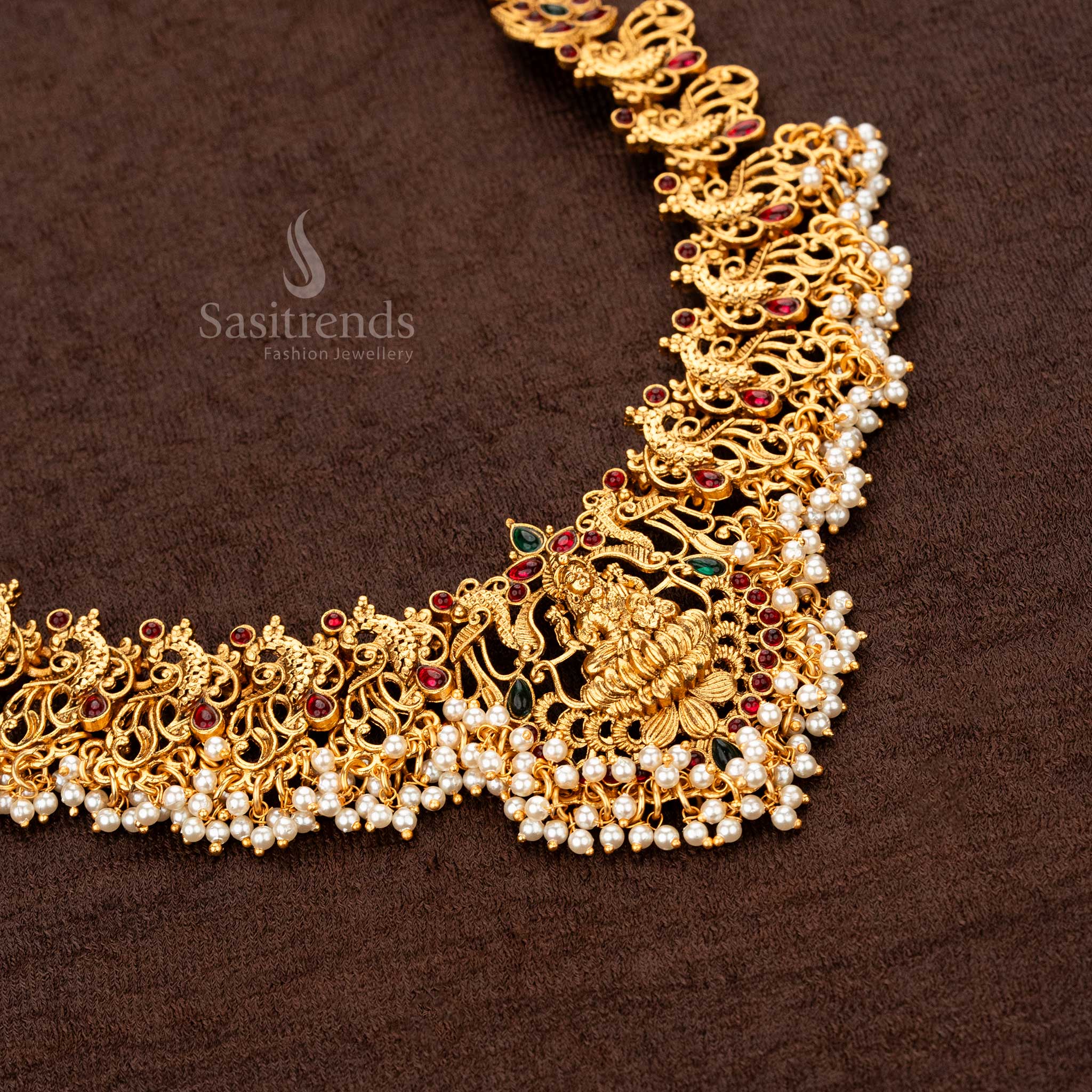 Attractive Temple Matte Gold Plated Ruby Green Lakshmi Peacock Pattern Jewellery Set - Sasitrends