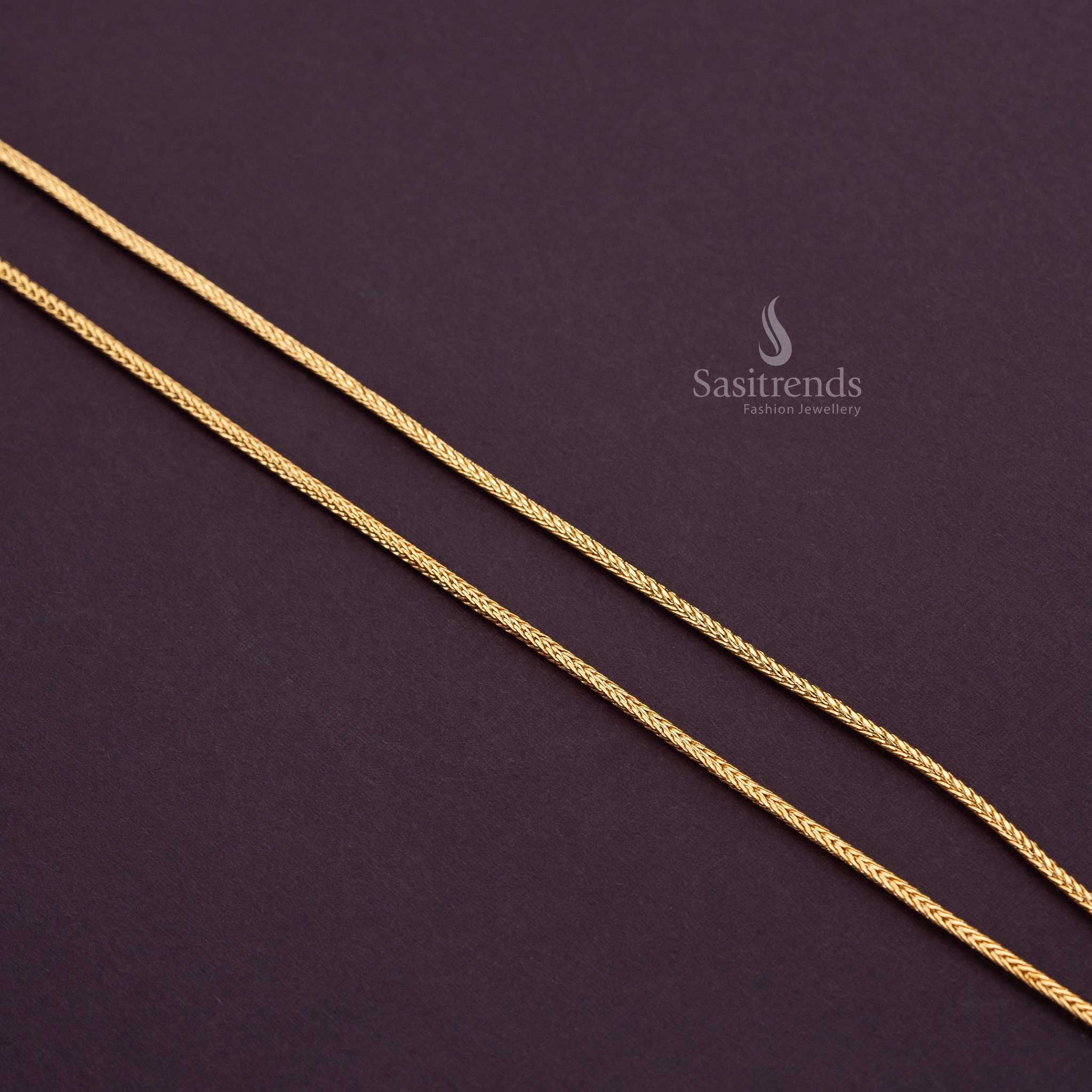 Detailed view of our stunning micro gold payal anklet for girls - Sasitends