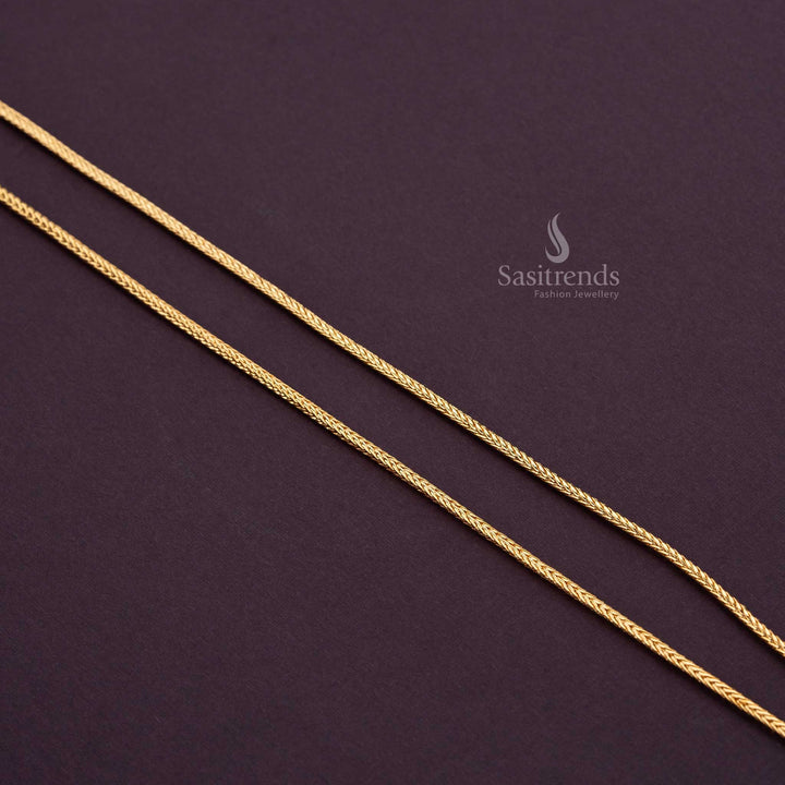 Detailed view of our stunning micro gold payal anklet for girls - Sasitends