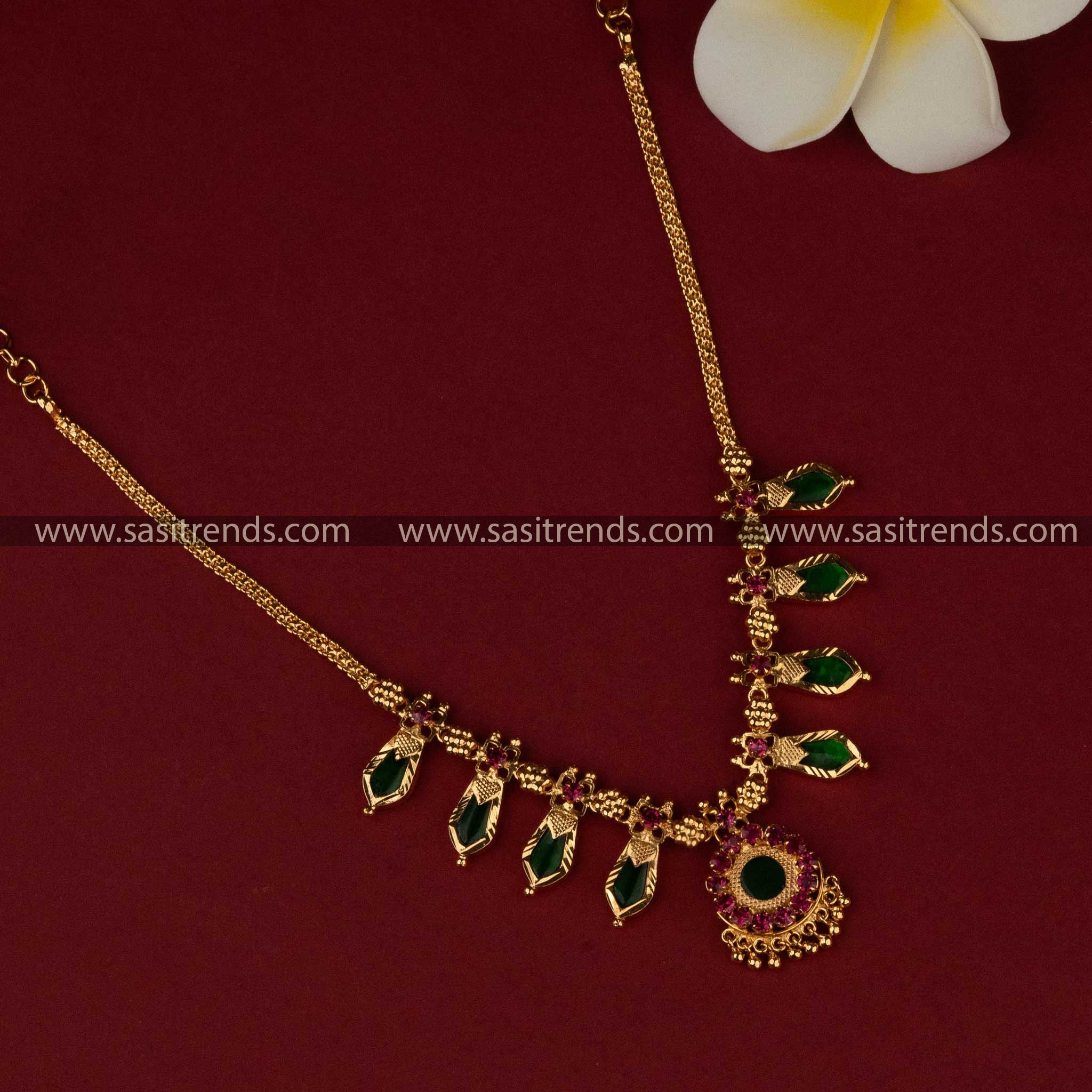 Micro Gold Plated Green Palakka Nagapadam Necklace with Four Petal Design Sasitrends