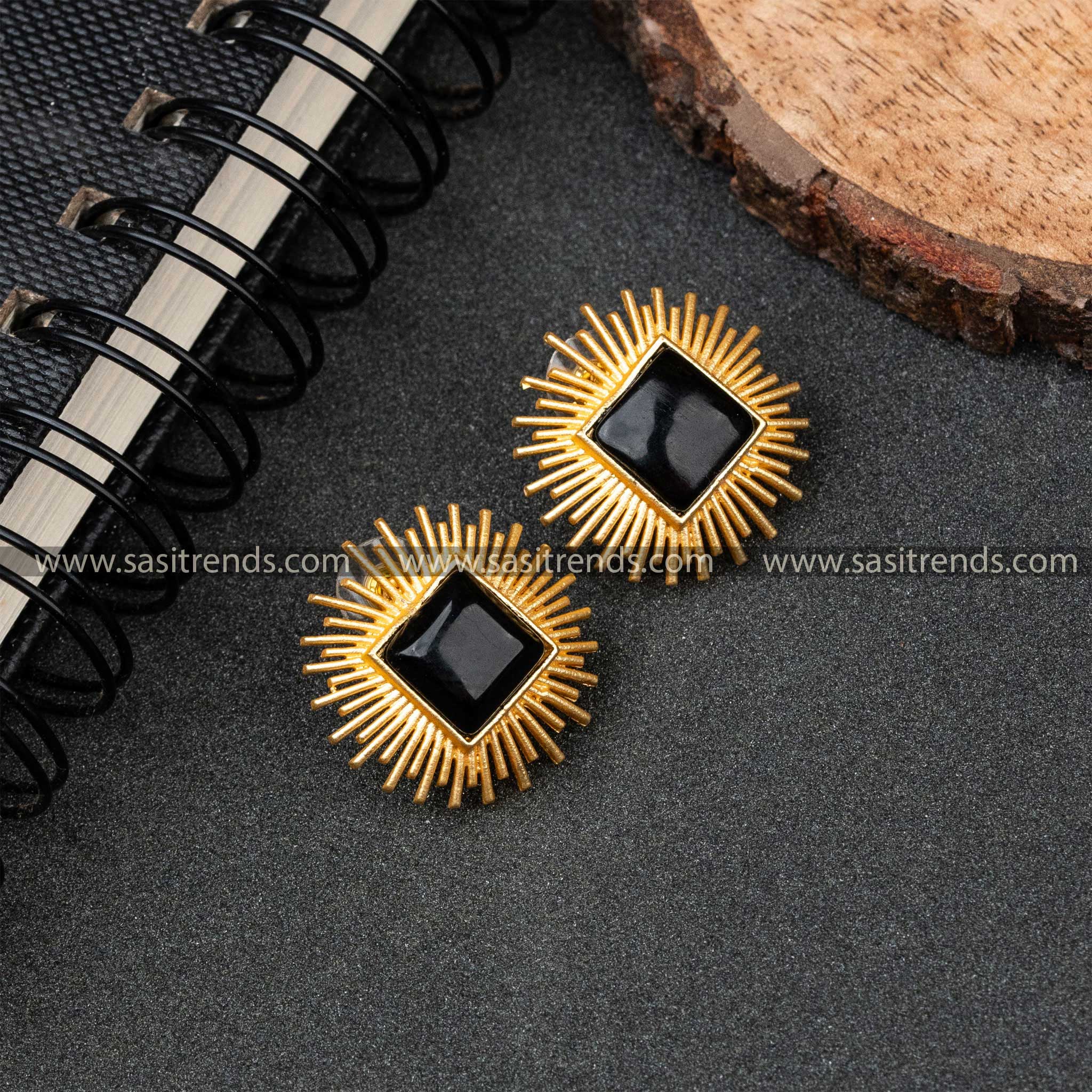 Pretty Gold Plated Rectangle Monalisa Stone Push Back Earrings 