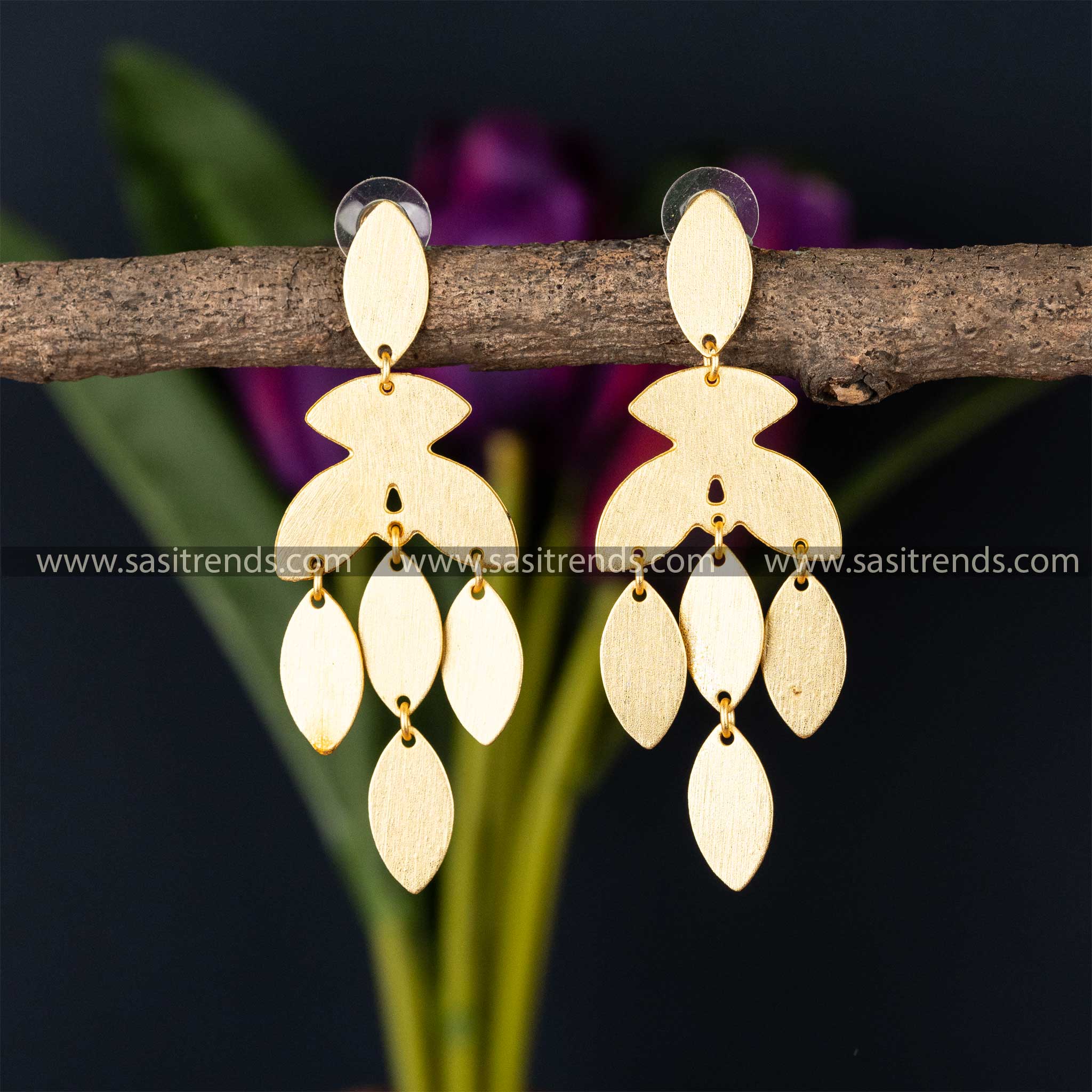 Abstract leaf design dangle gold-plated earrings