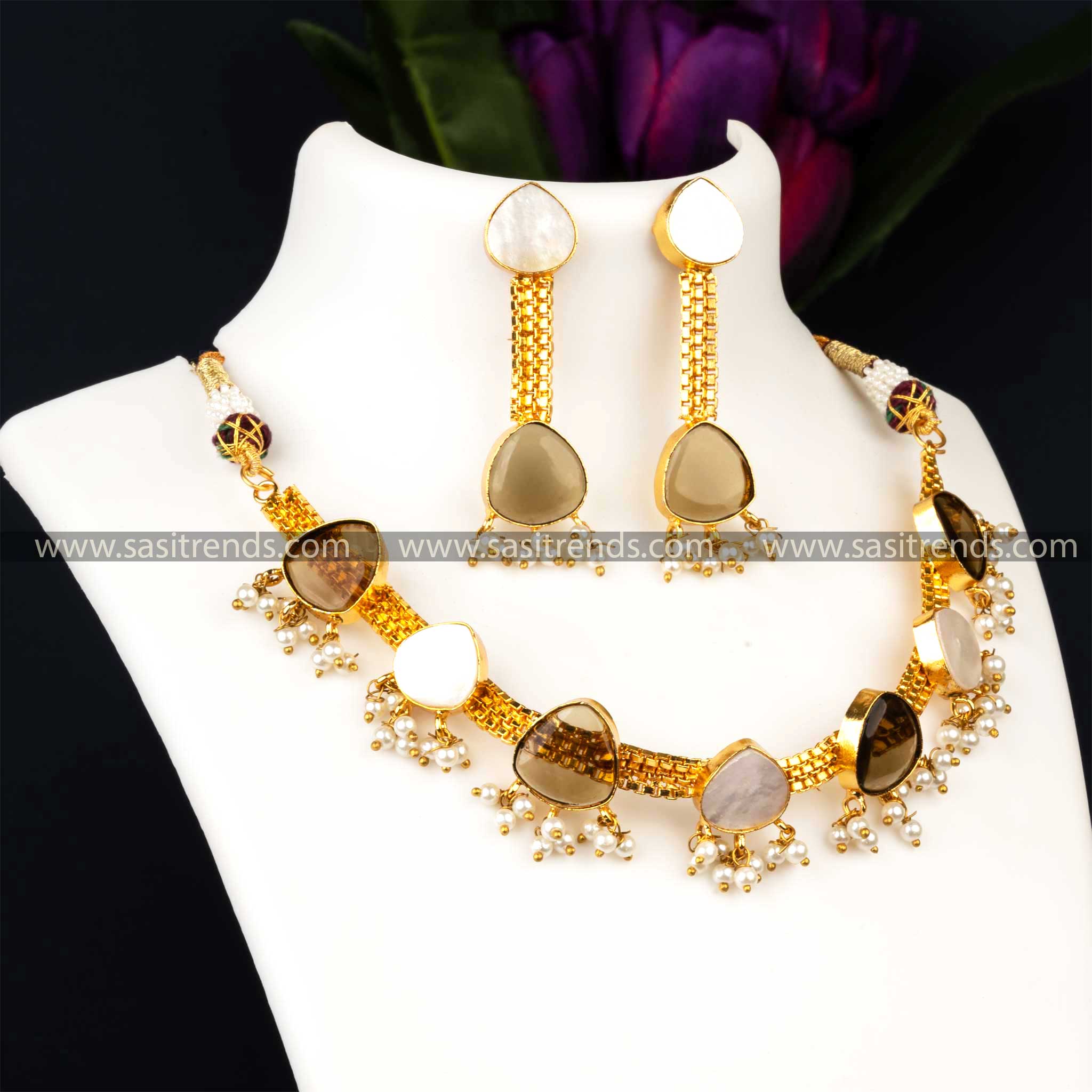 Beautiful Gold Plated White Monalisa Stone And Mother Of Pearl Necklace With Earrings Jewellery Set