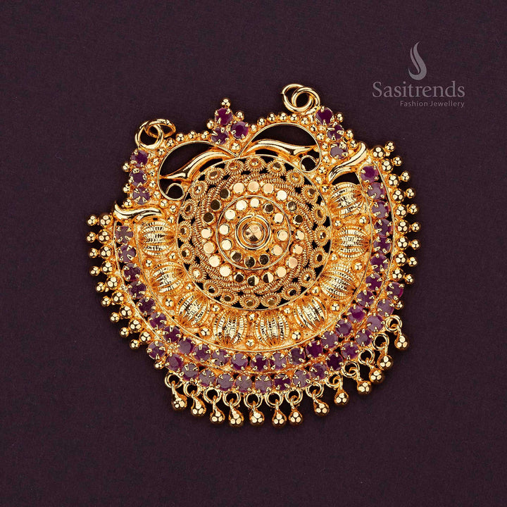 Stunning gold pendant showcasing detailed craftsmanship and luxury - Sasitrends