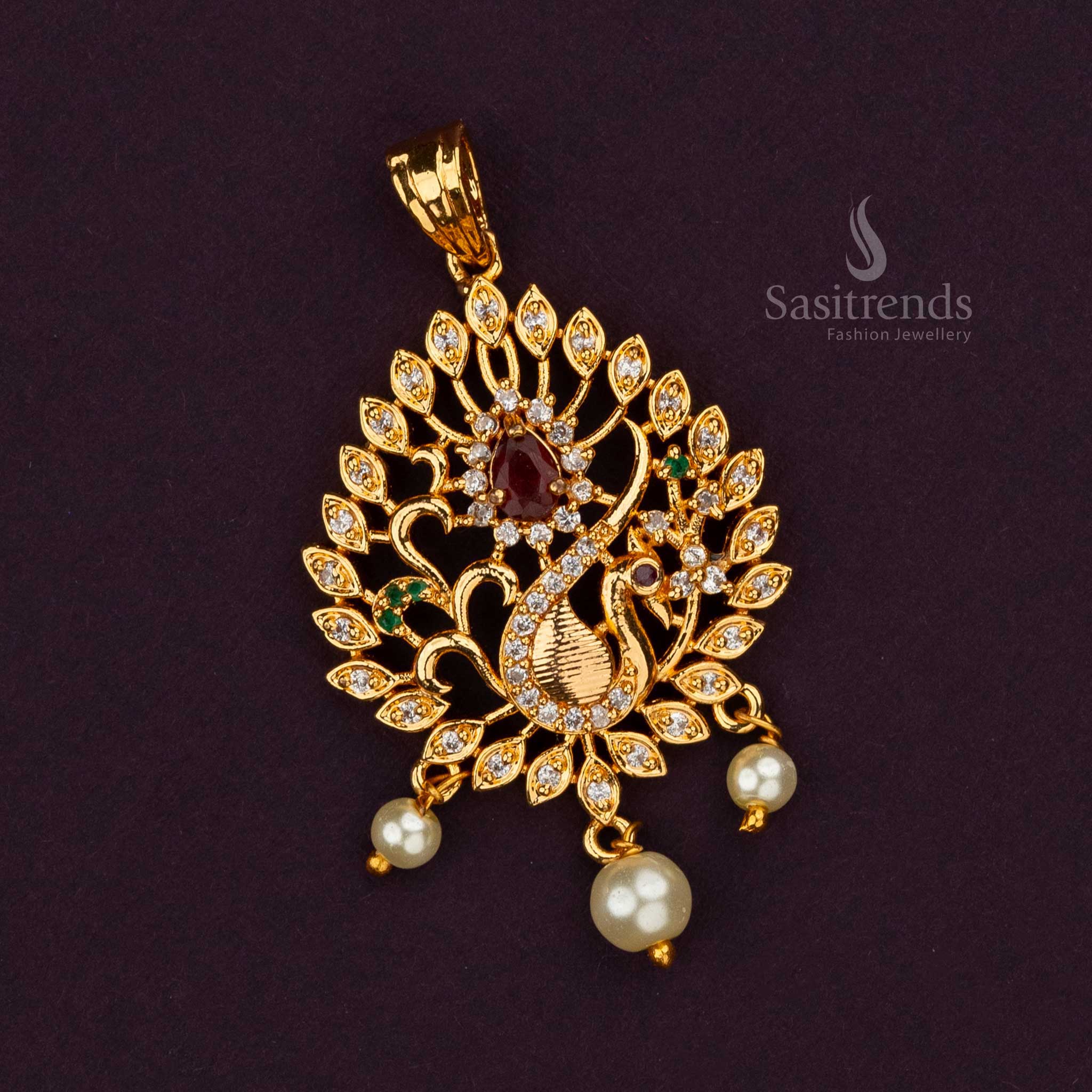 Stunning micro gold-plated pendant with intricate design and pearls - Sasitrends