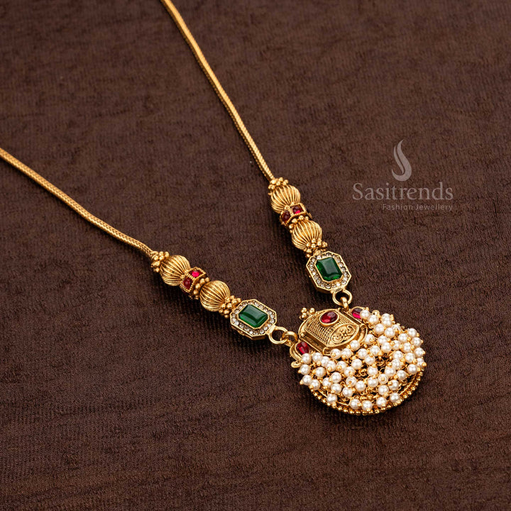 Classic pearl pendant Ruby Green necklace with flexible golden chain - Sasitrends