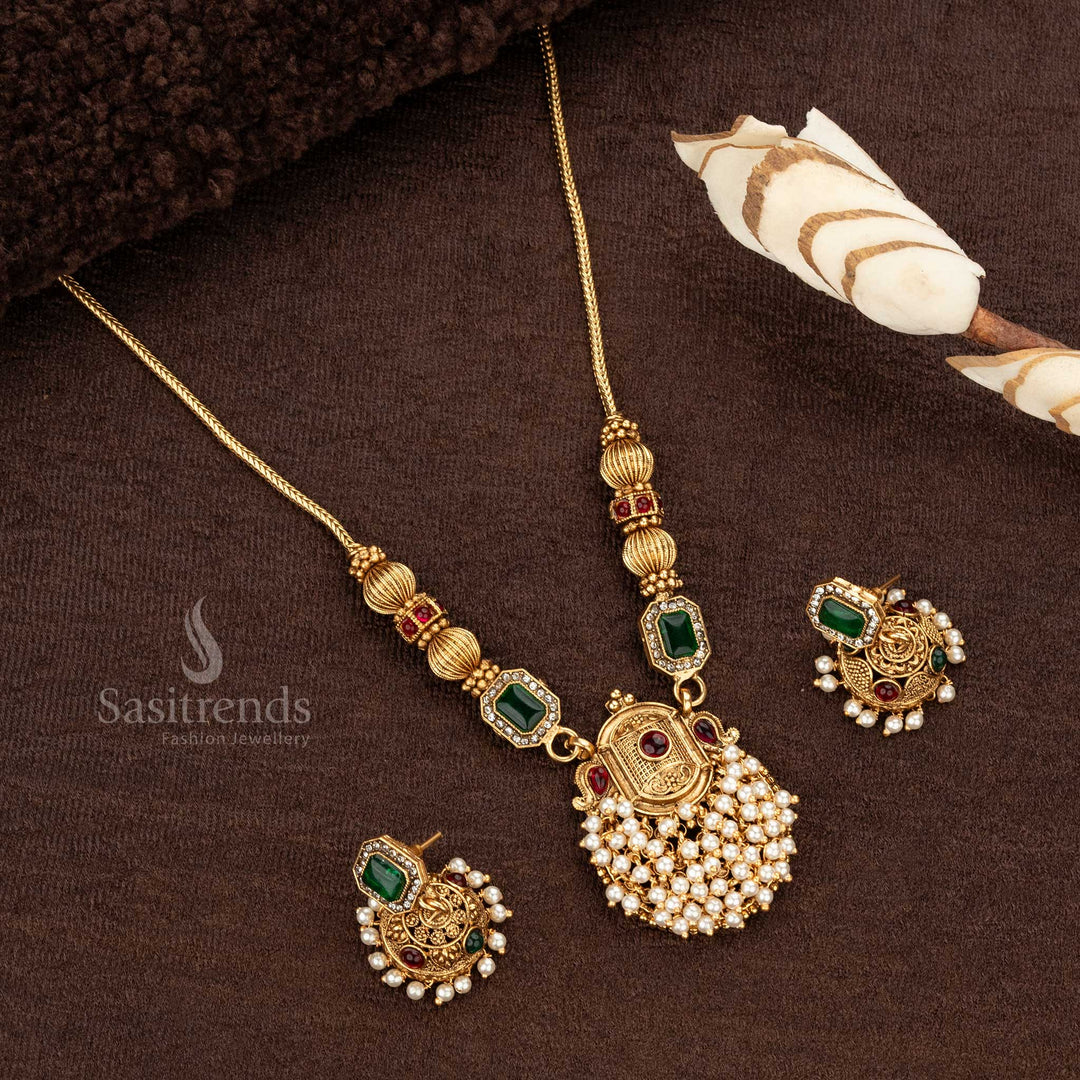 Traditional Ruby Green flexible chain with golden balls and pearl pendant - Sasitrends