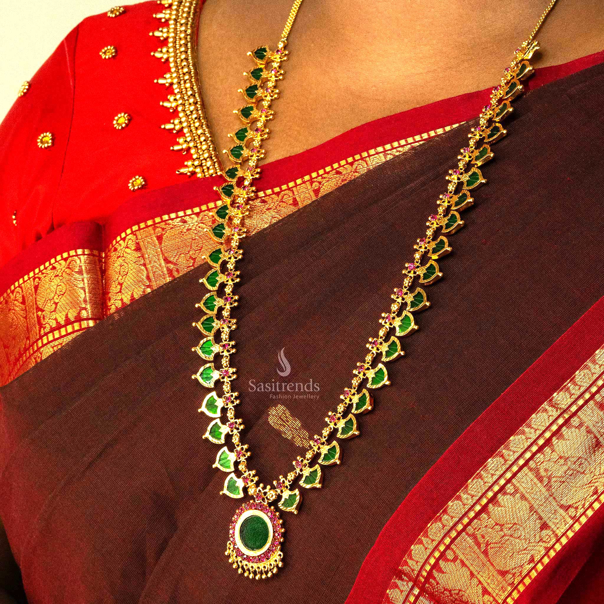 Kerala Palakka Long Circle Pearl Hanging Micro Gold Plated Necklace Sasitrends