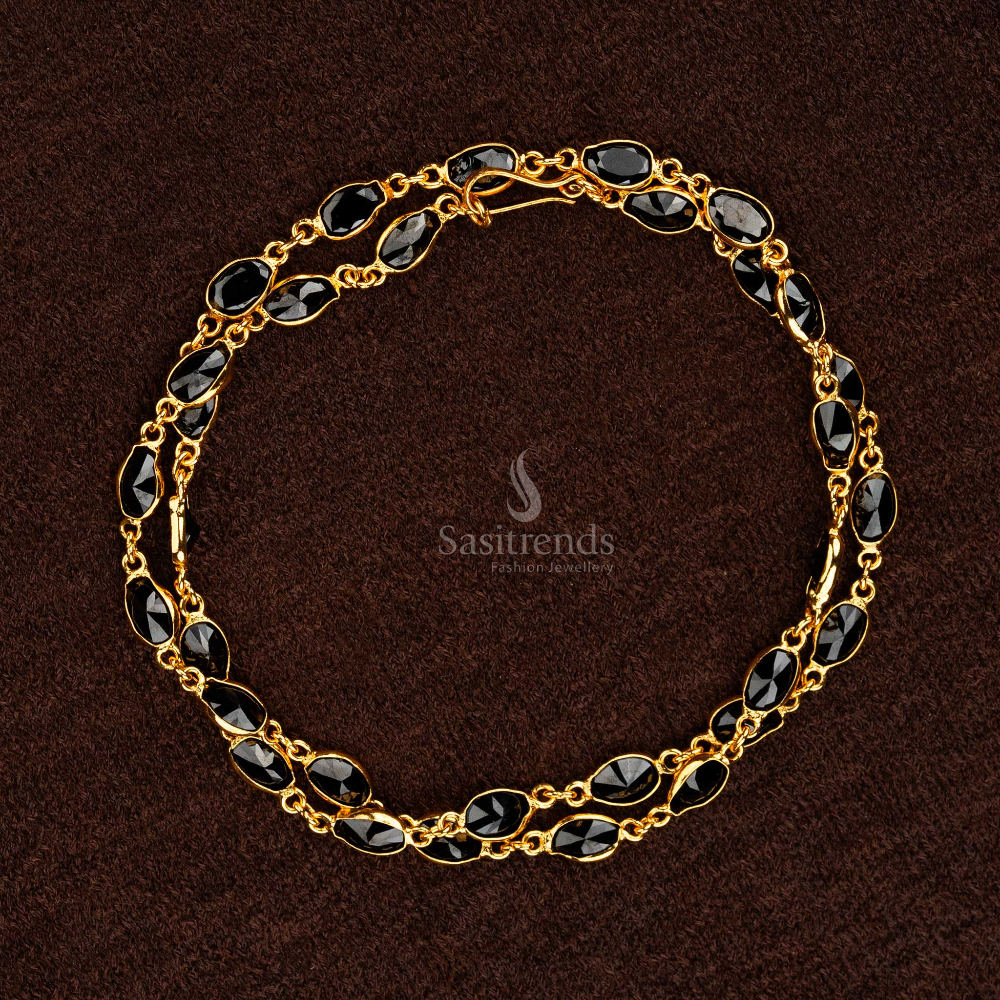 Trendy oval designer Black chain with vibrant stones for any occasion sasitrends