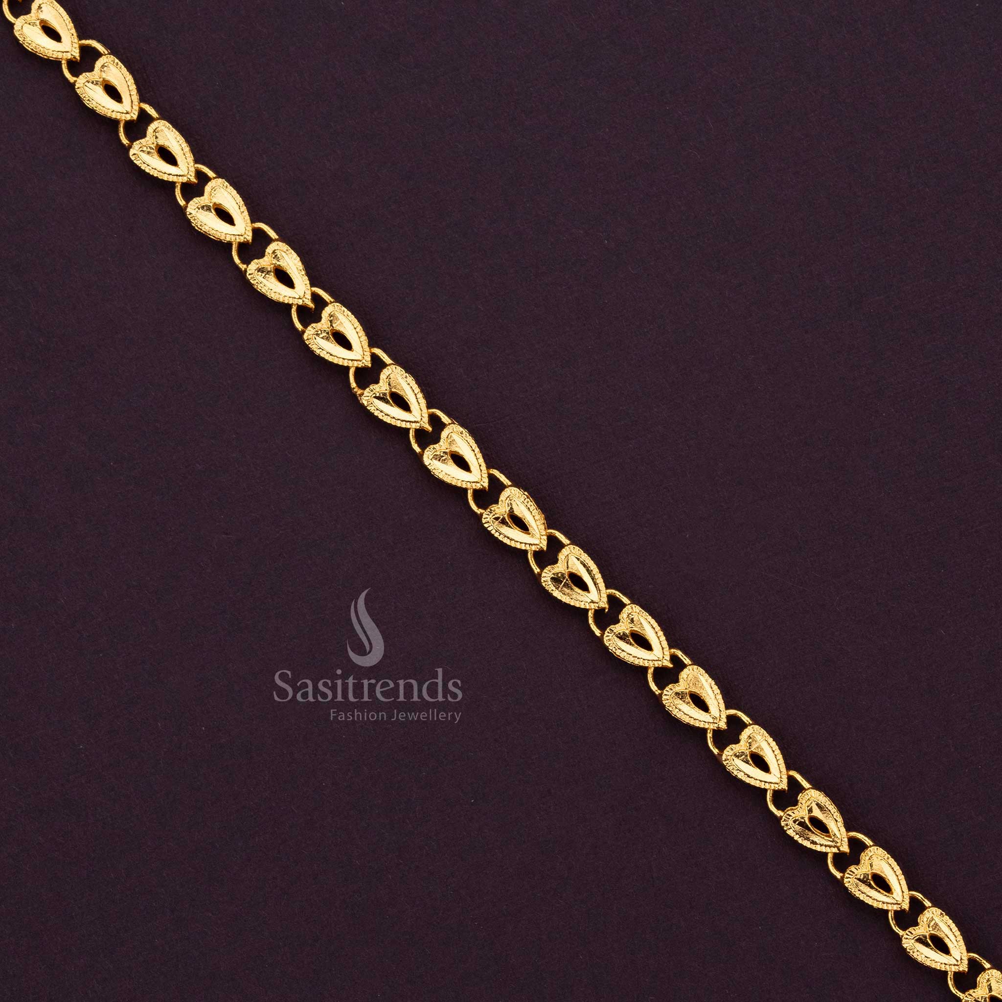 Premium micro gold-plated heart bracelet perfect for traditional and special occasions - Sasitrends