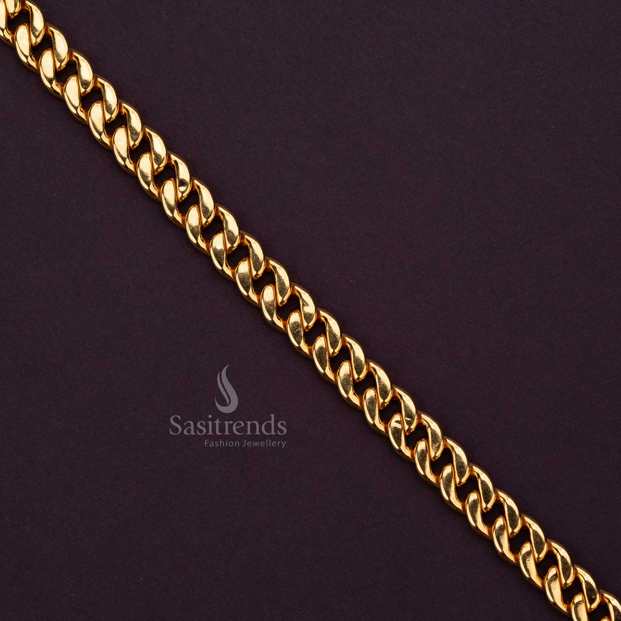 Micro gold-plated men's bracelet with intricate detailing, offering a blend of sophistication and modern charm - Sasitrends