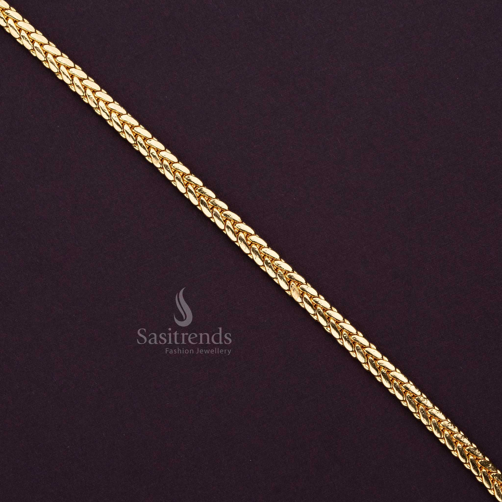 Timeless micro gold-plated men's bracelet with a polished finish, perfect for adding elegance to your look - Sasitrends