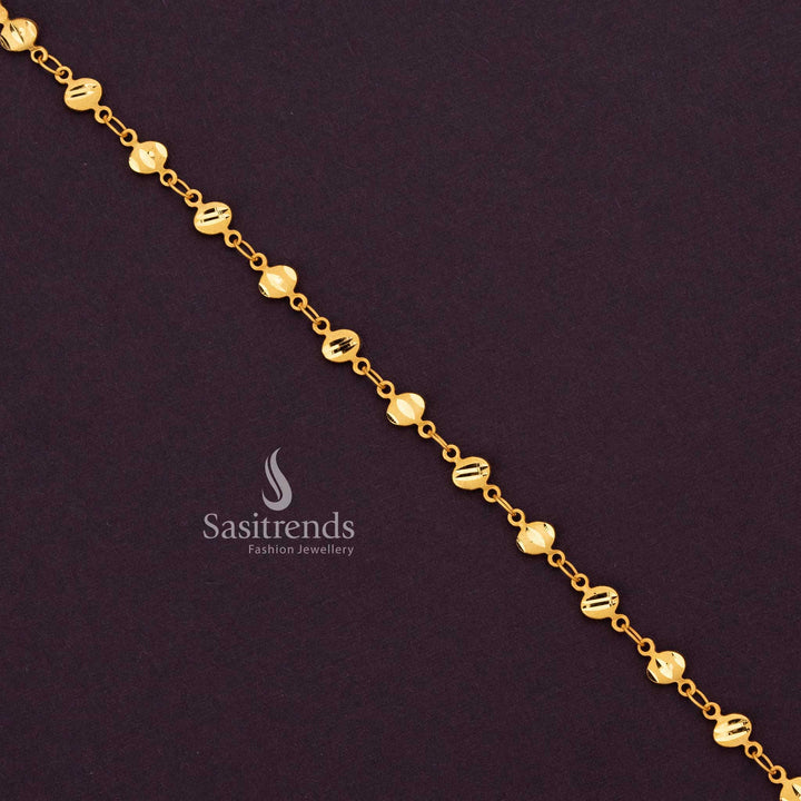 Elegant micro gold-plated oval bracelet, perfect for casual and formal wear - Sasitrends