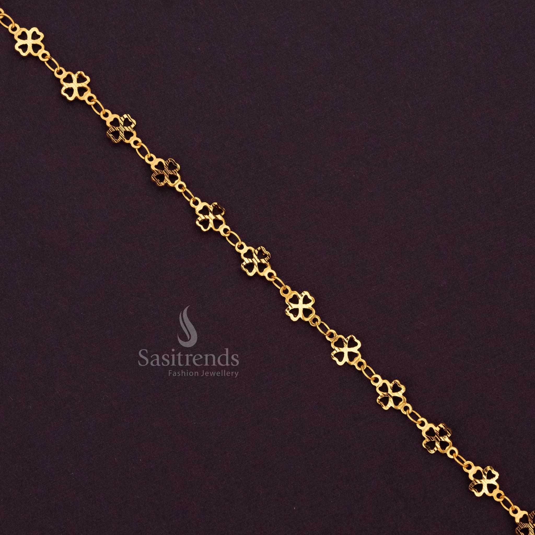 Luxurious micro gold-plated heart flower bracelet with refined craftsmanship - Sasitrends