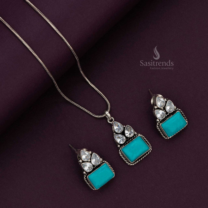 Elegant oxidised pendant chain set with turquoise stones and twisted motifs - Sasitrends