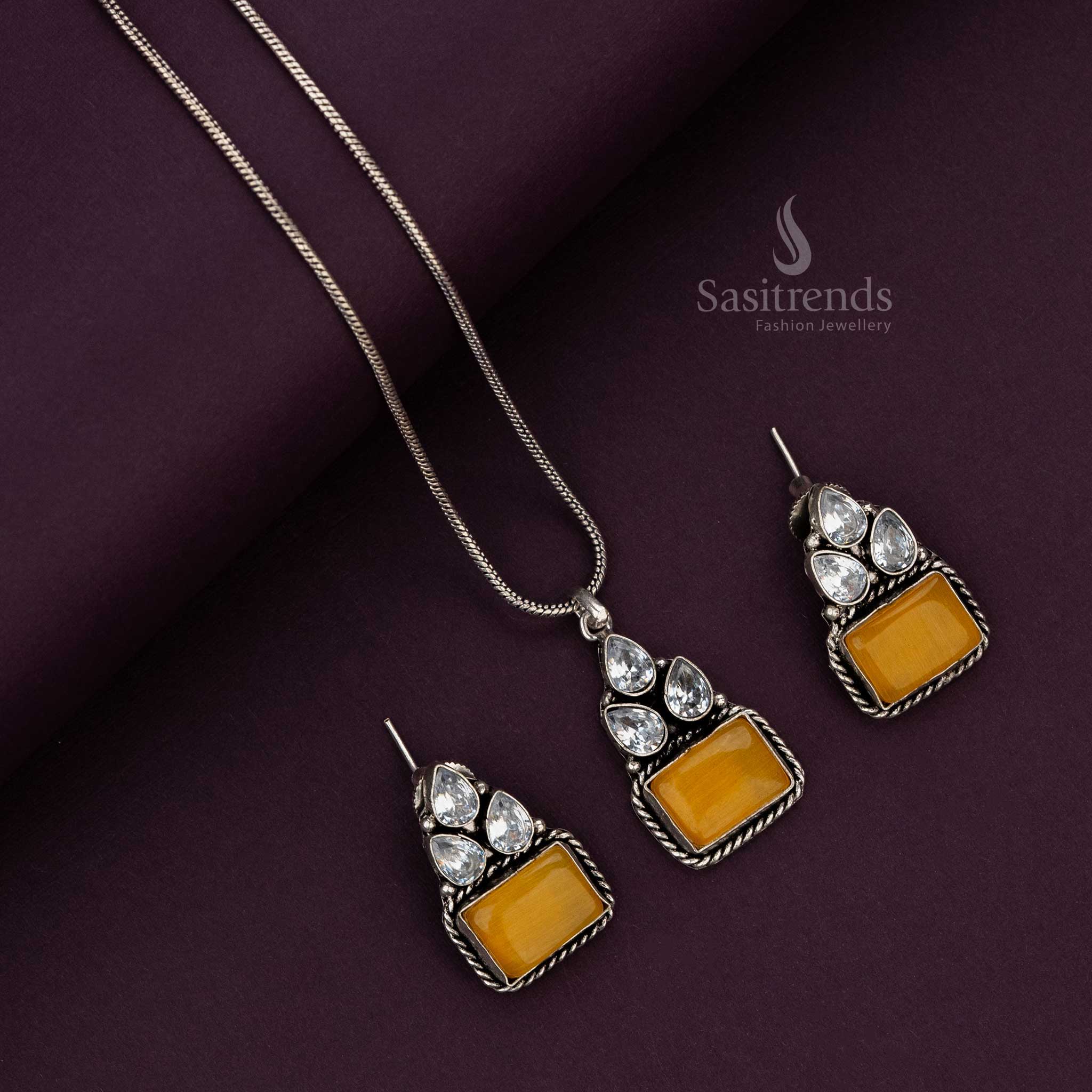 Yellow stone oxidised pendant chain set with twisted frame - Sasitrends