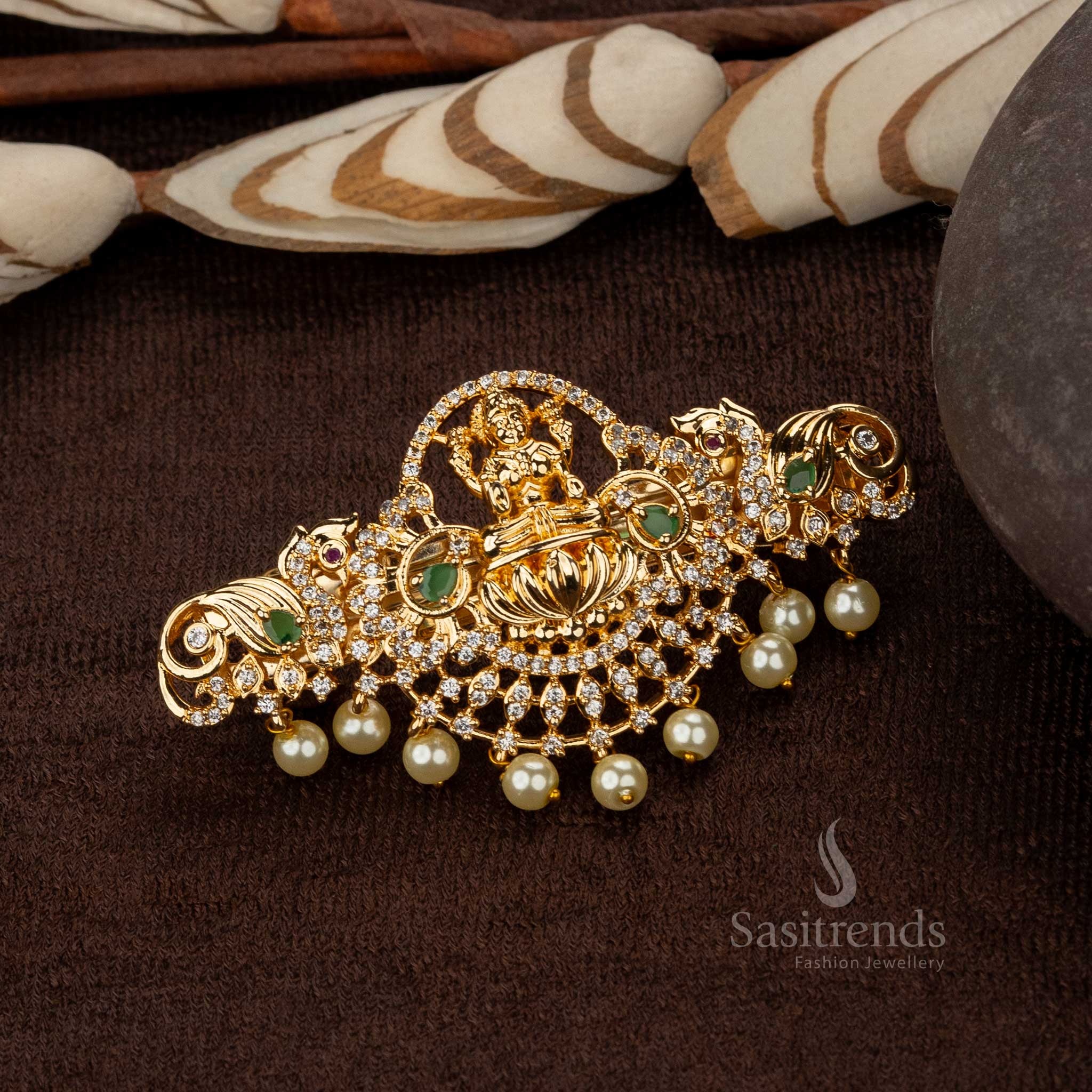 White Green Matte Gold-Plated Lakshmi Hair Clip - Sasitrends