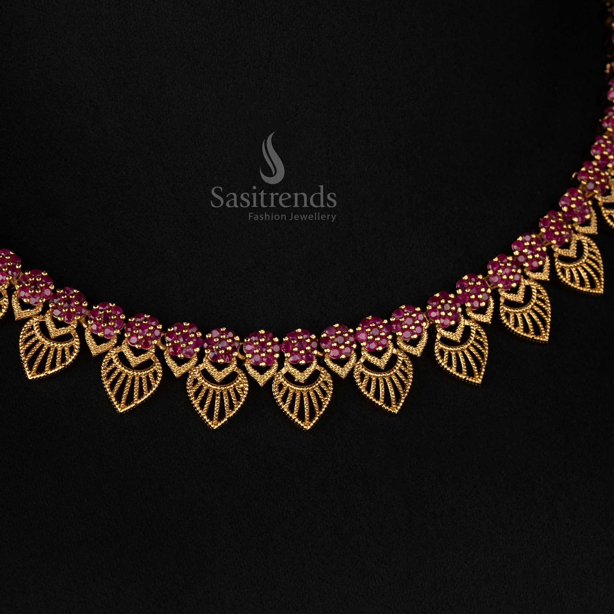 Classic temple jewellery matte gold plated necklace set with intricate craftsmanship – Sasitrends