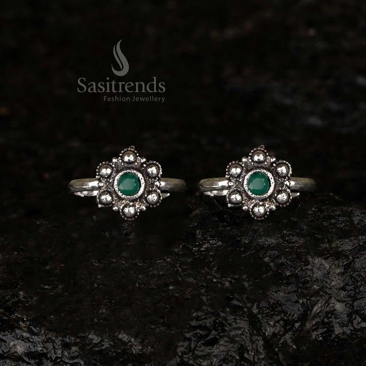 Vibrant oxidised green round stone toe ring with floral bead design and adjustable band - Sasitrends