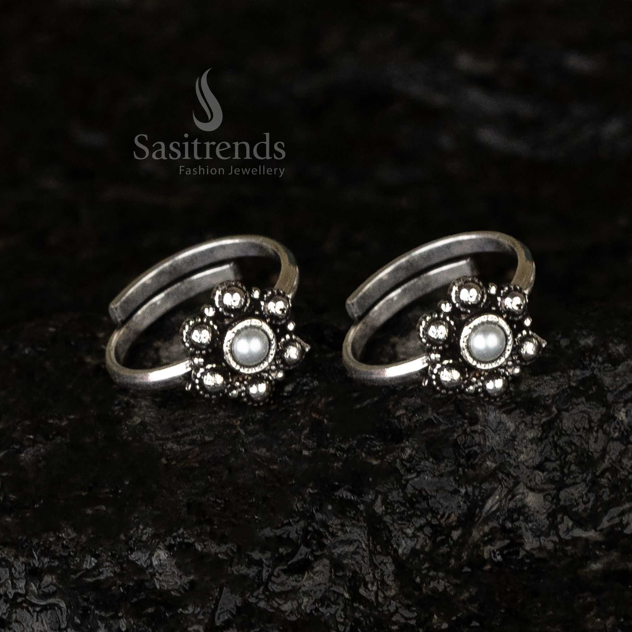 Beautiful oxidised white round stone toe ring with floral bead design and adjustable band - Sasitrends