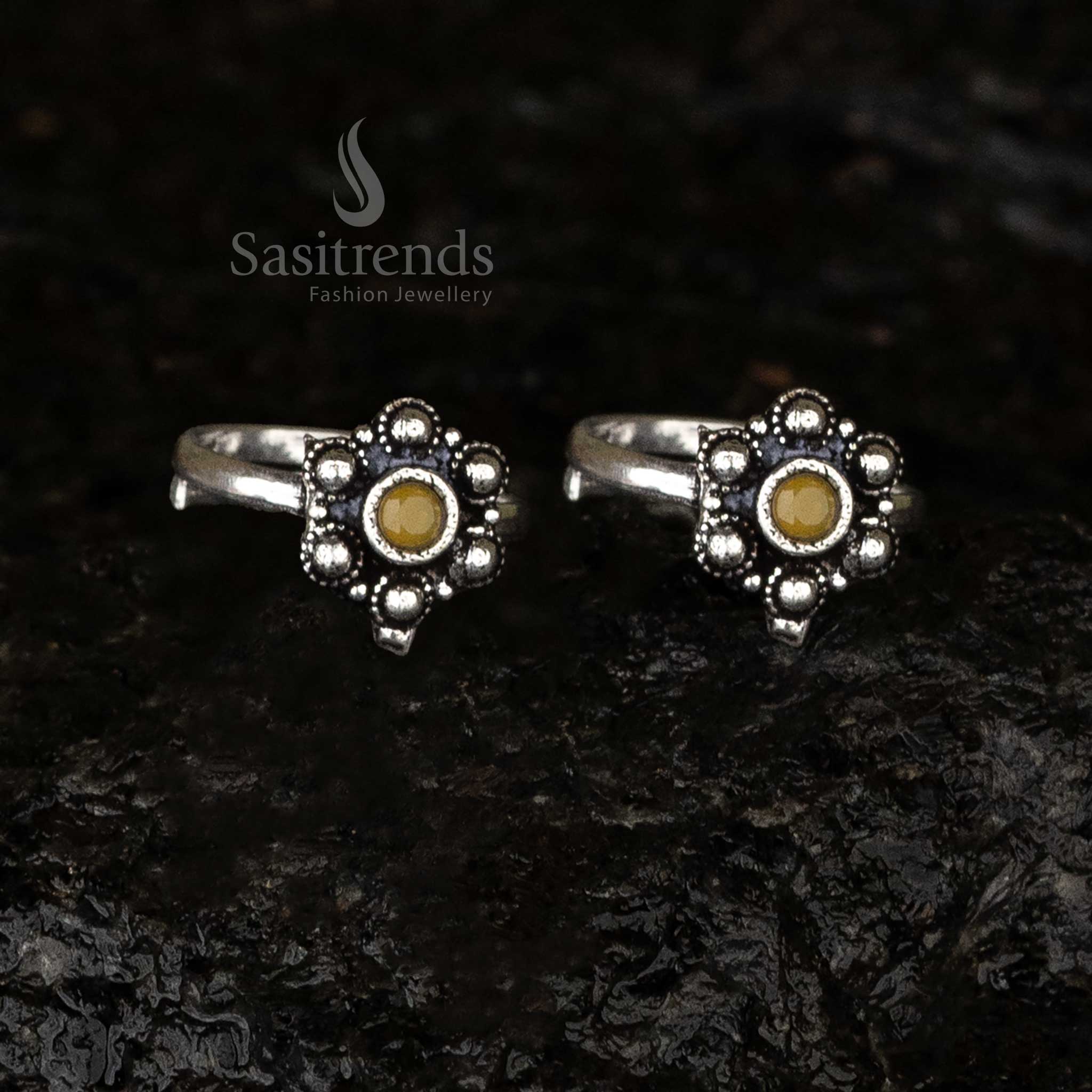 Captivating oxidised yellow round stone toe ring with floral bead design and adjustable band - Sasitrends