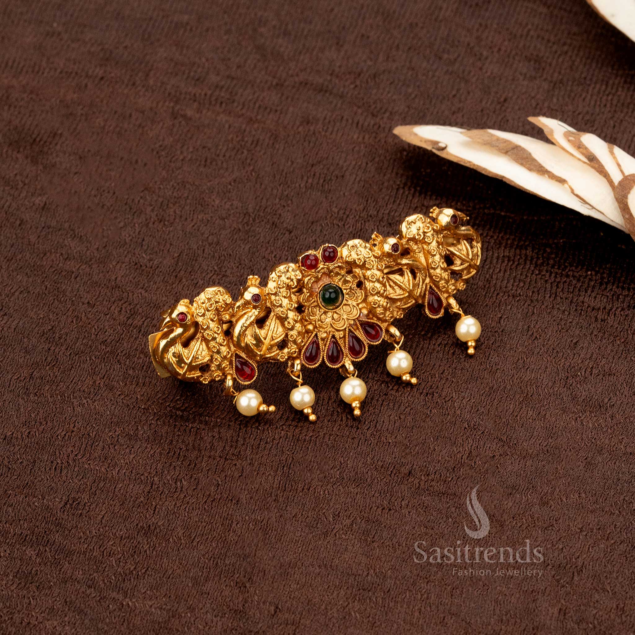 Exquisite bridal temple-style Lakshmi hairclip with peacock detailing and pearls - Sasitrends