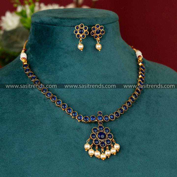 Elegant Flower Pendant Necklace Set - Perfect for Traditional Occasions