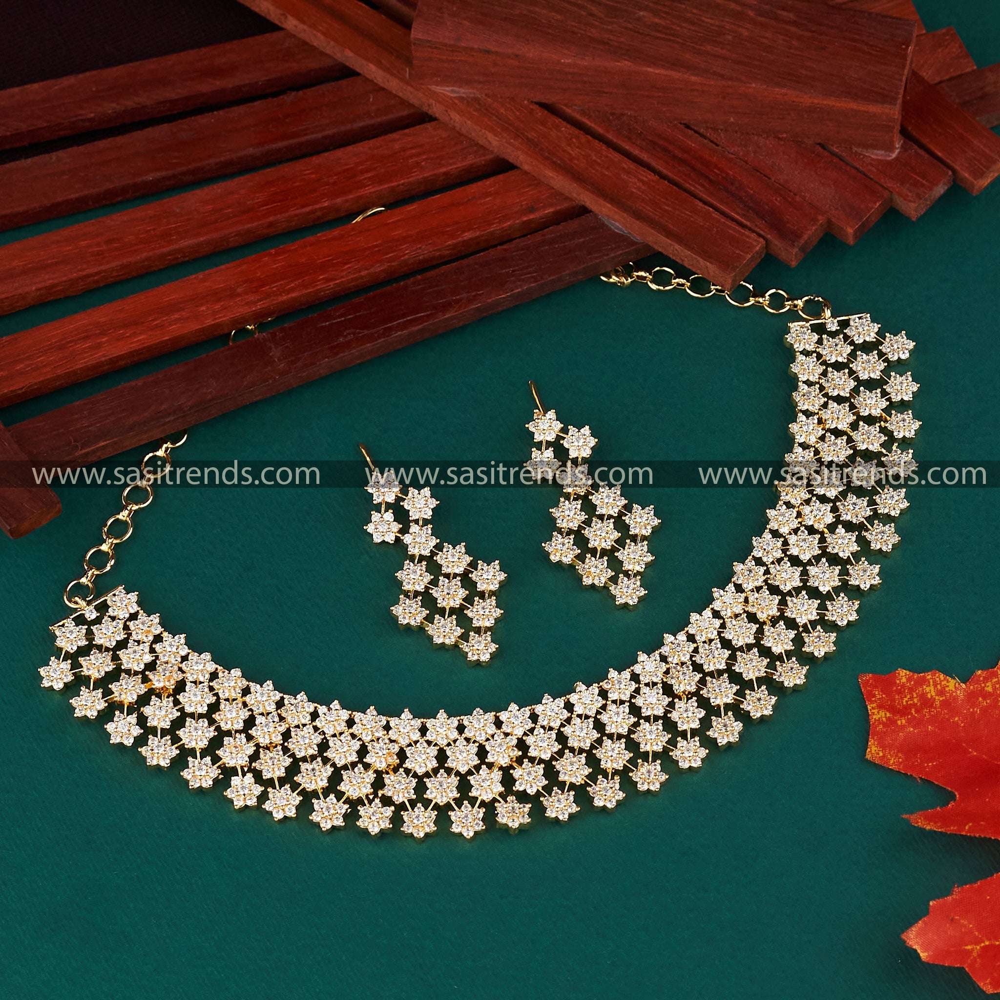 Stylish Necklace Set for All Western Parties