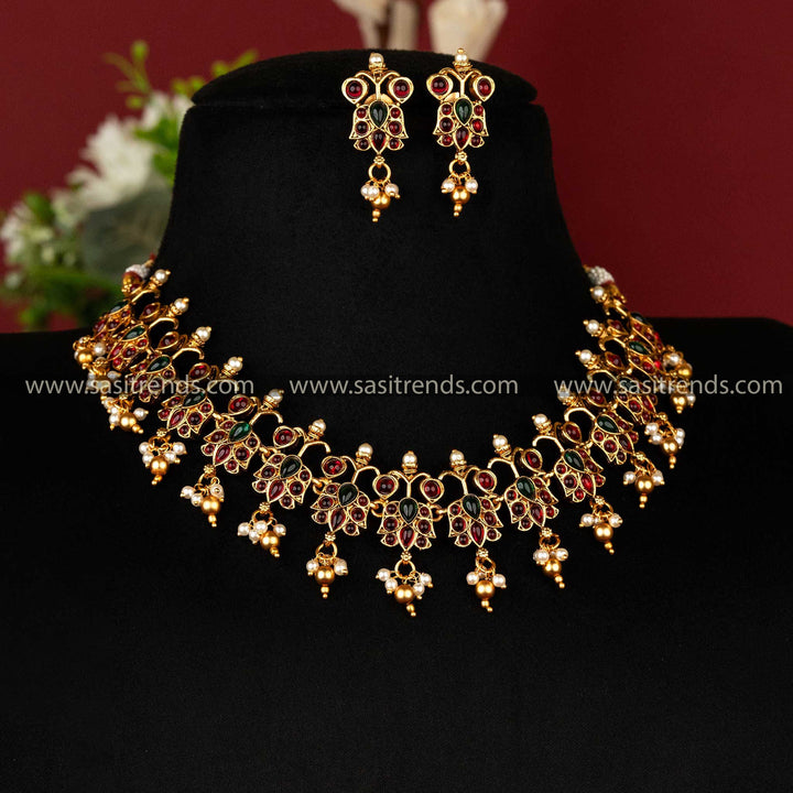 Sasitrends | Classic Matte Gold Plated Classic Kemp Stone Studded Temple Necklace Jewellery Set