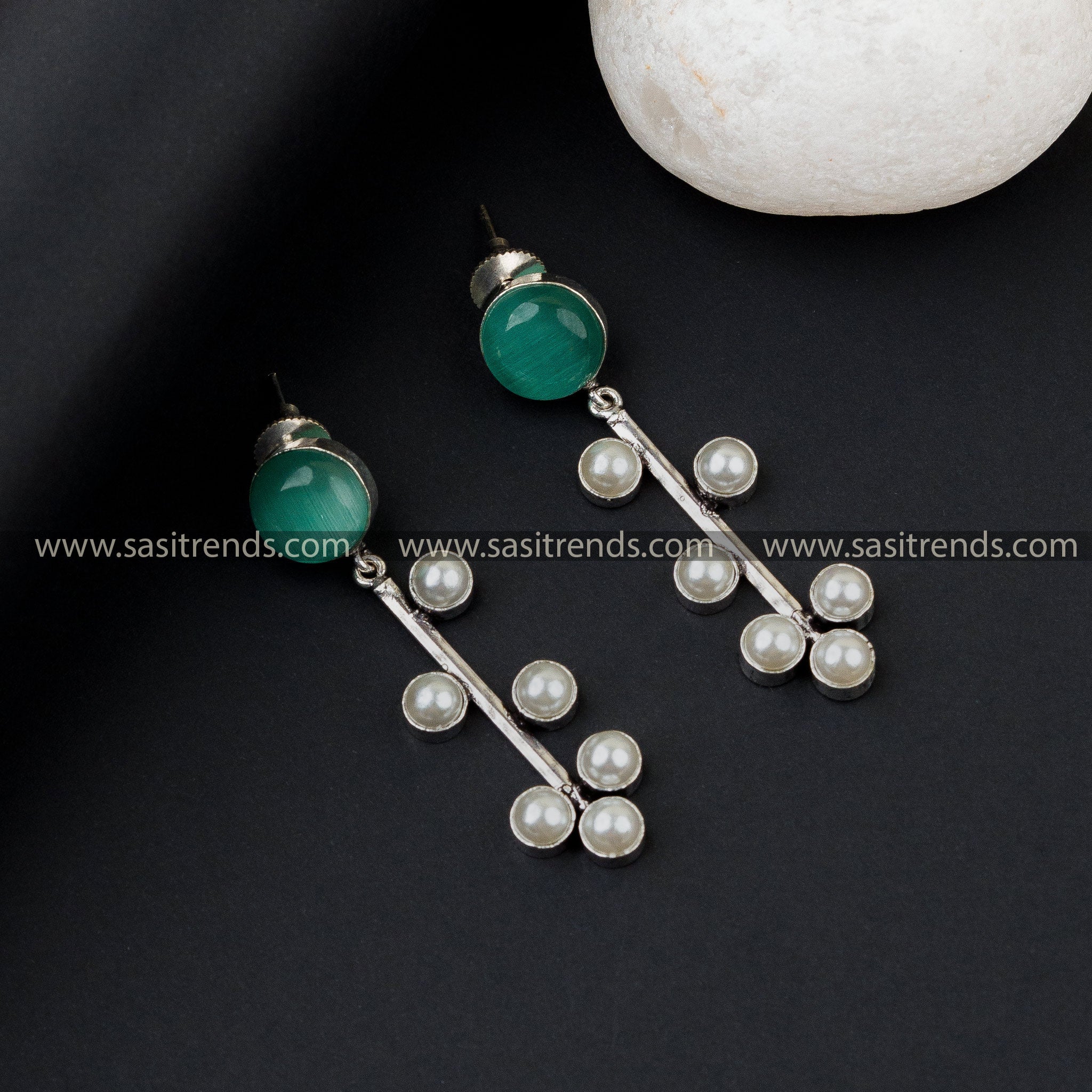 Pearl Stylish Oxidised German Silver Monalisa Stone With Pearl Earrings