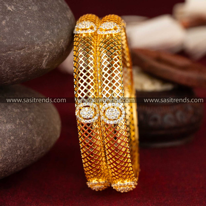 Sasitrends | Exquisite Mesh Pattern Gold Plated American Diamond Bangles