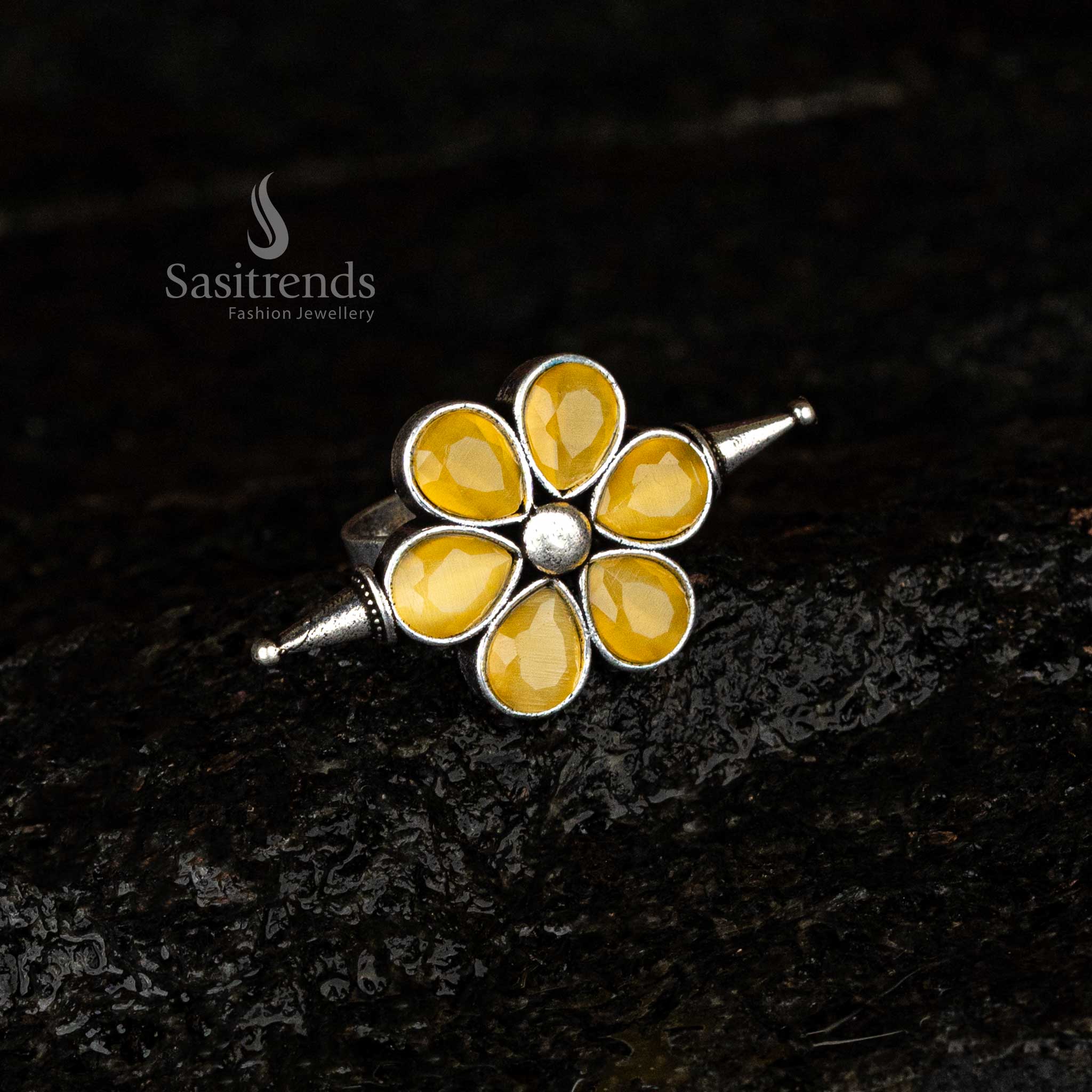 Yellow oxidised adjustable ring with vibrant floral motif - Sasitrends